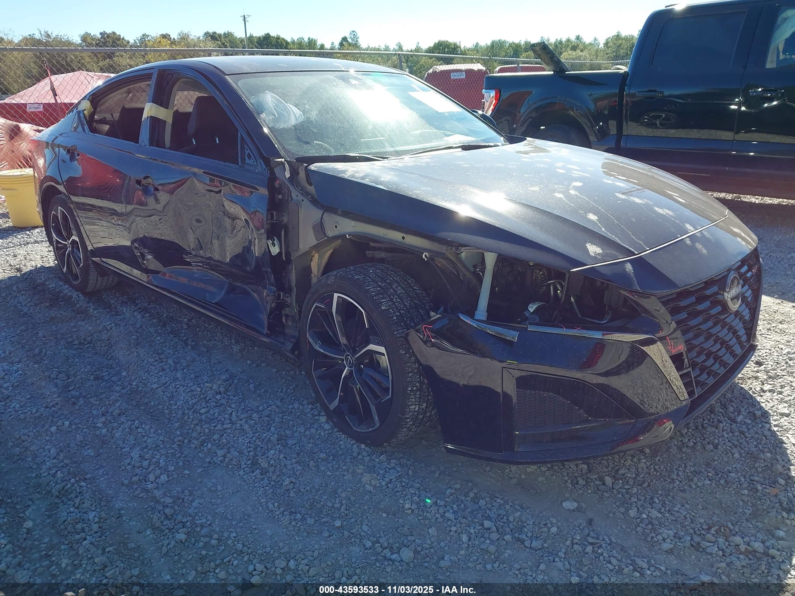NISSAN ALTIMA image 6