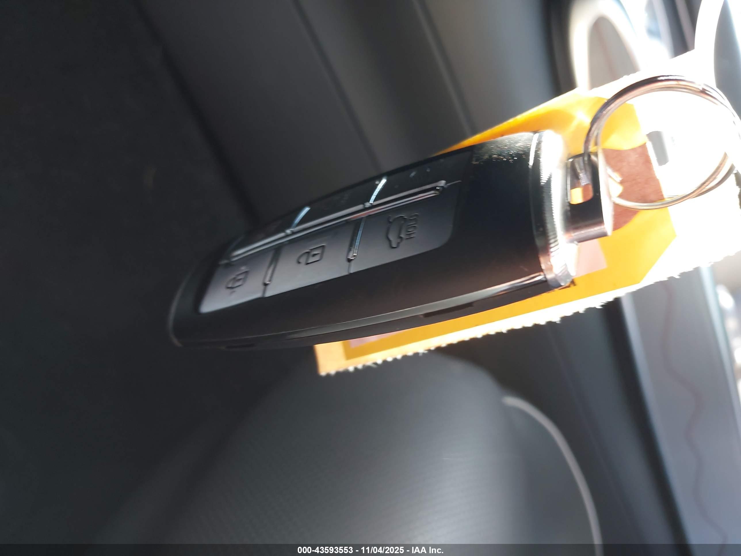 GENESIS GV70 image 11