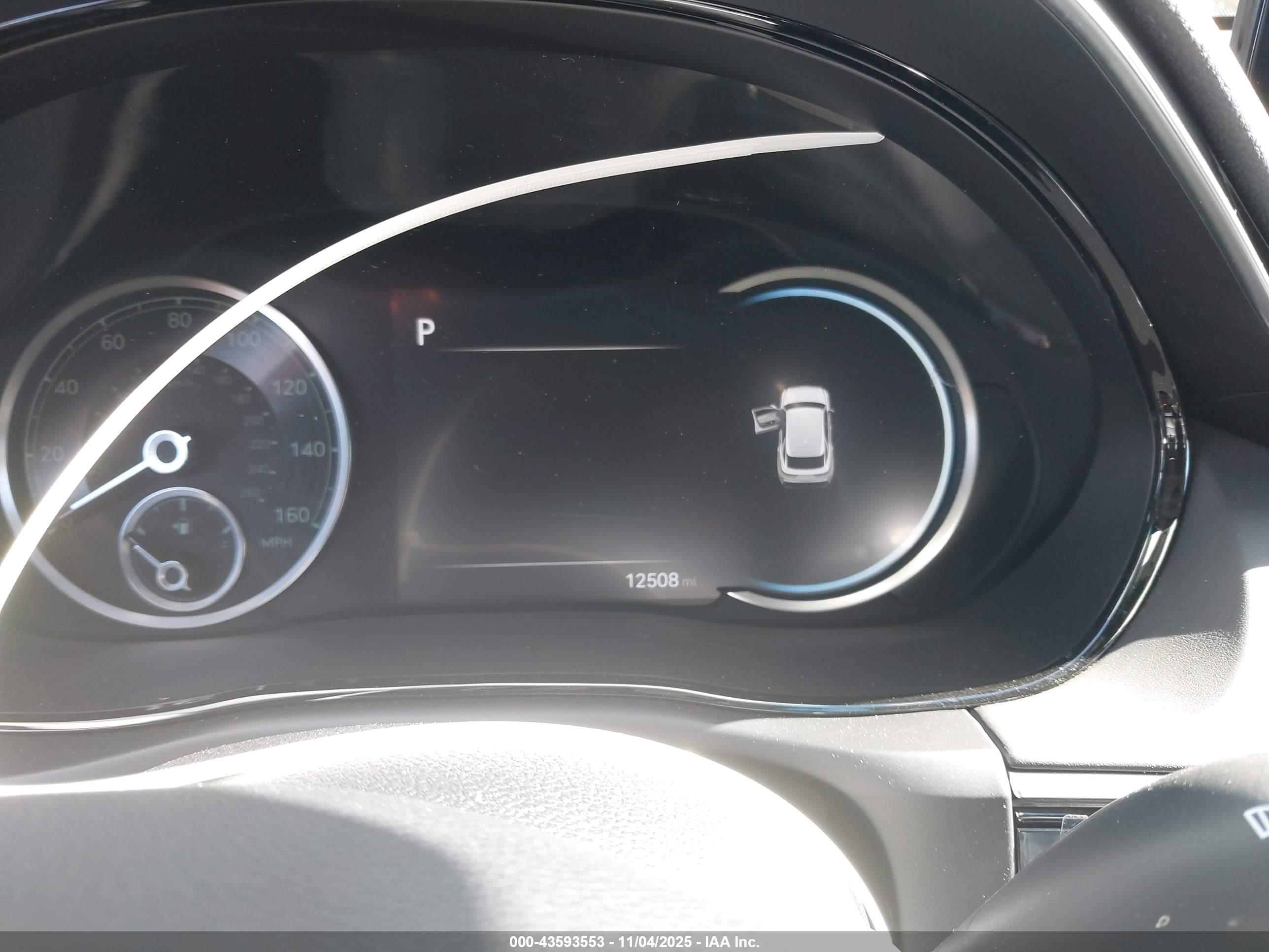 GENESIS GV70 image 7