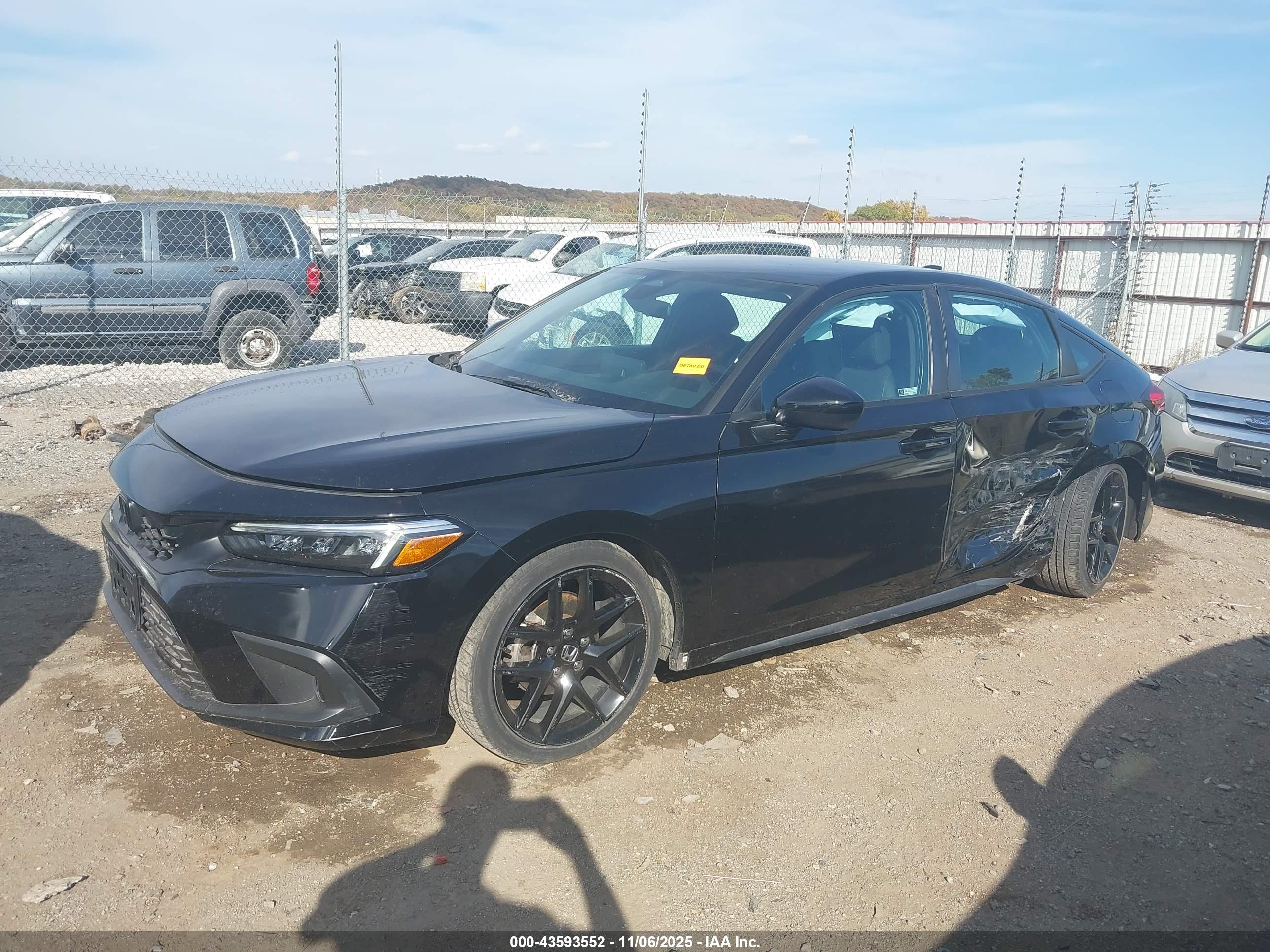 HONDA CIVIC image 2