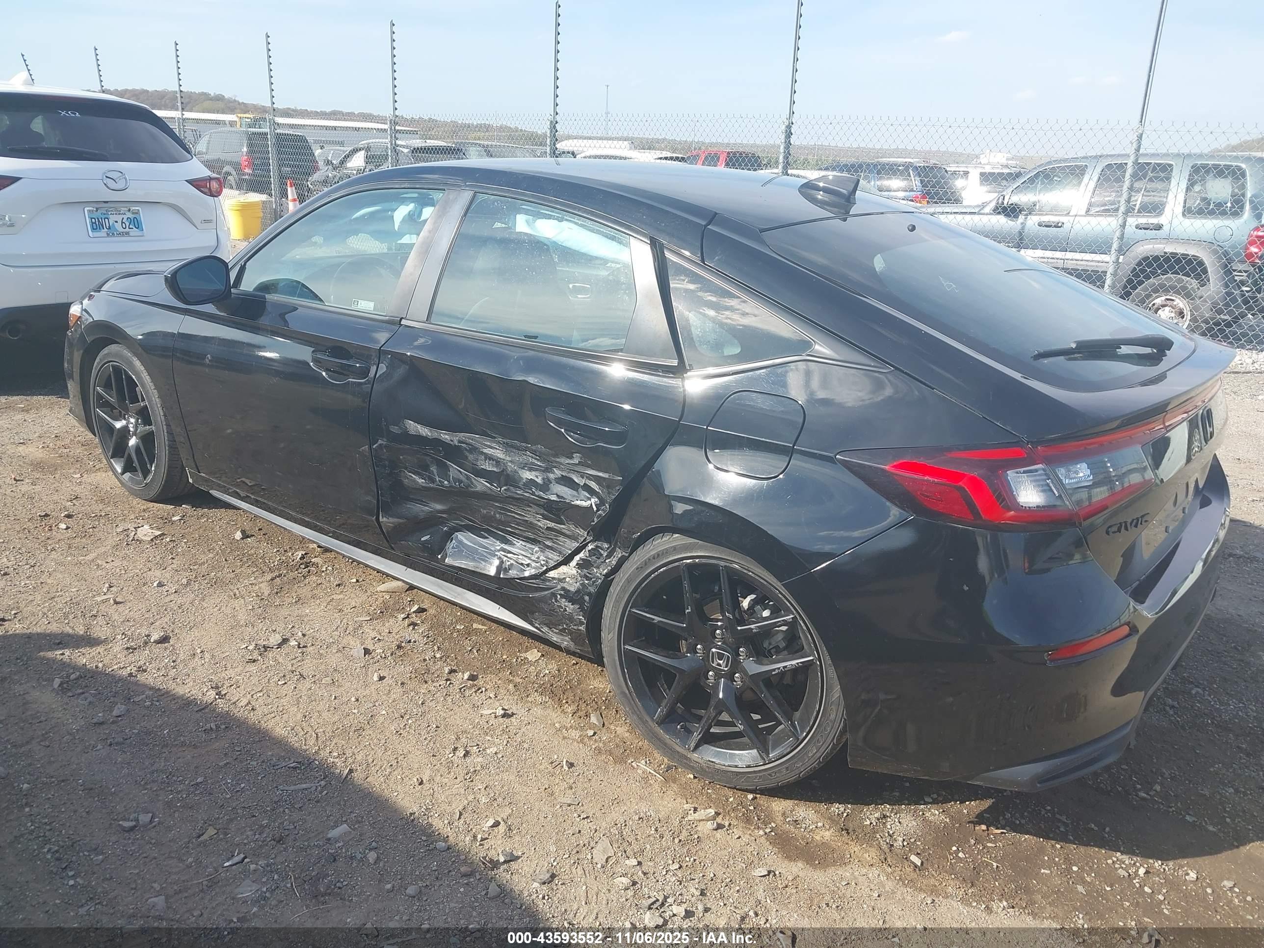 HONDA CIVIC image 3