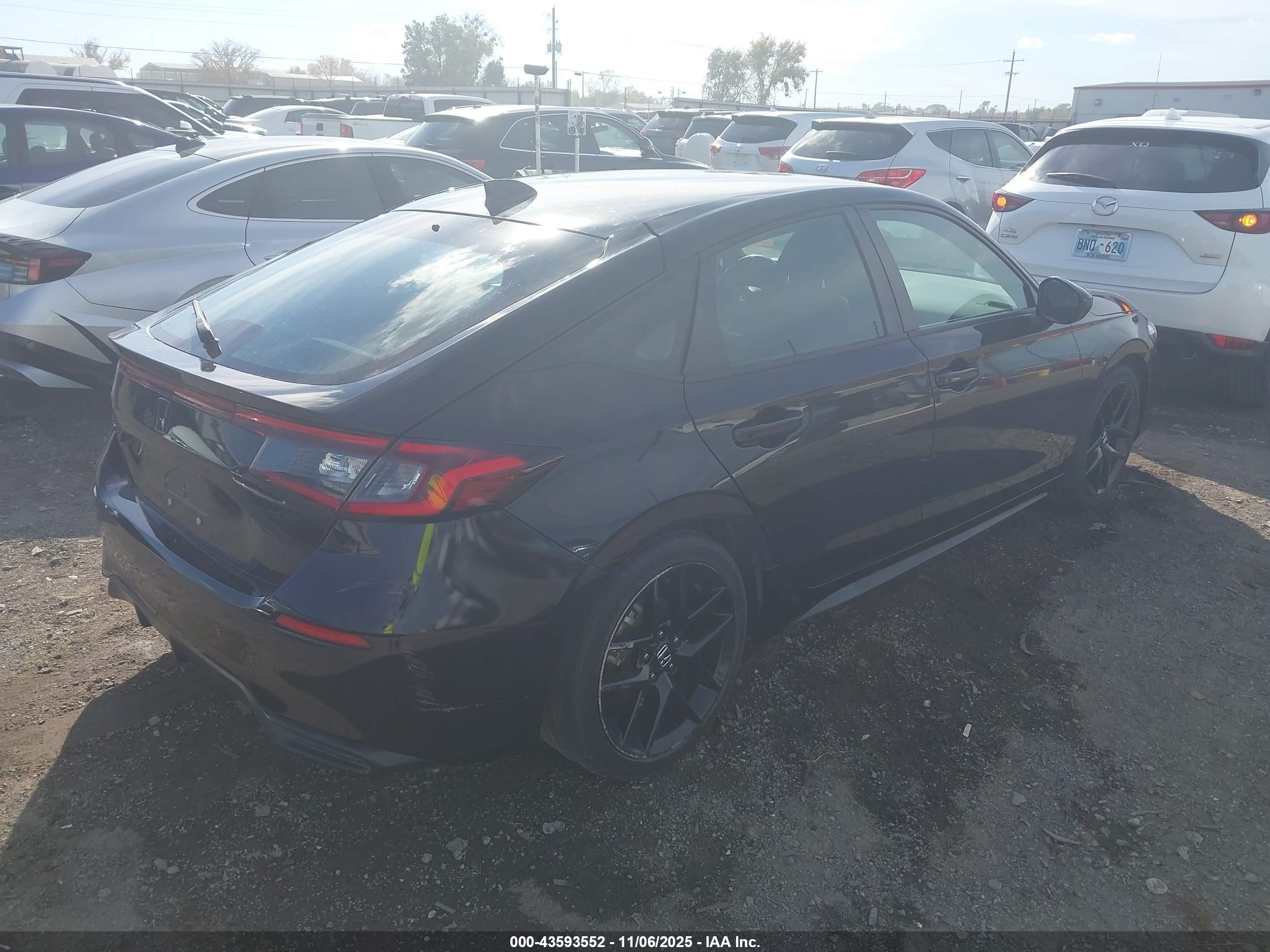 HONDA CIVIC image 4