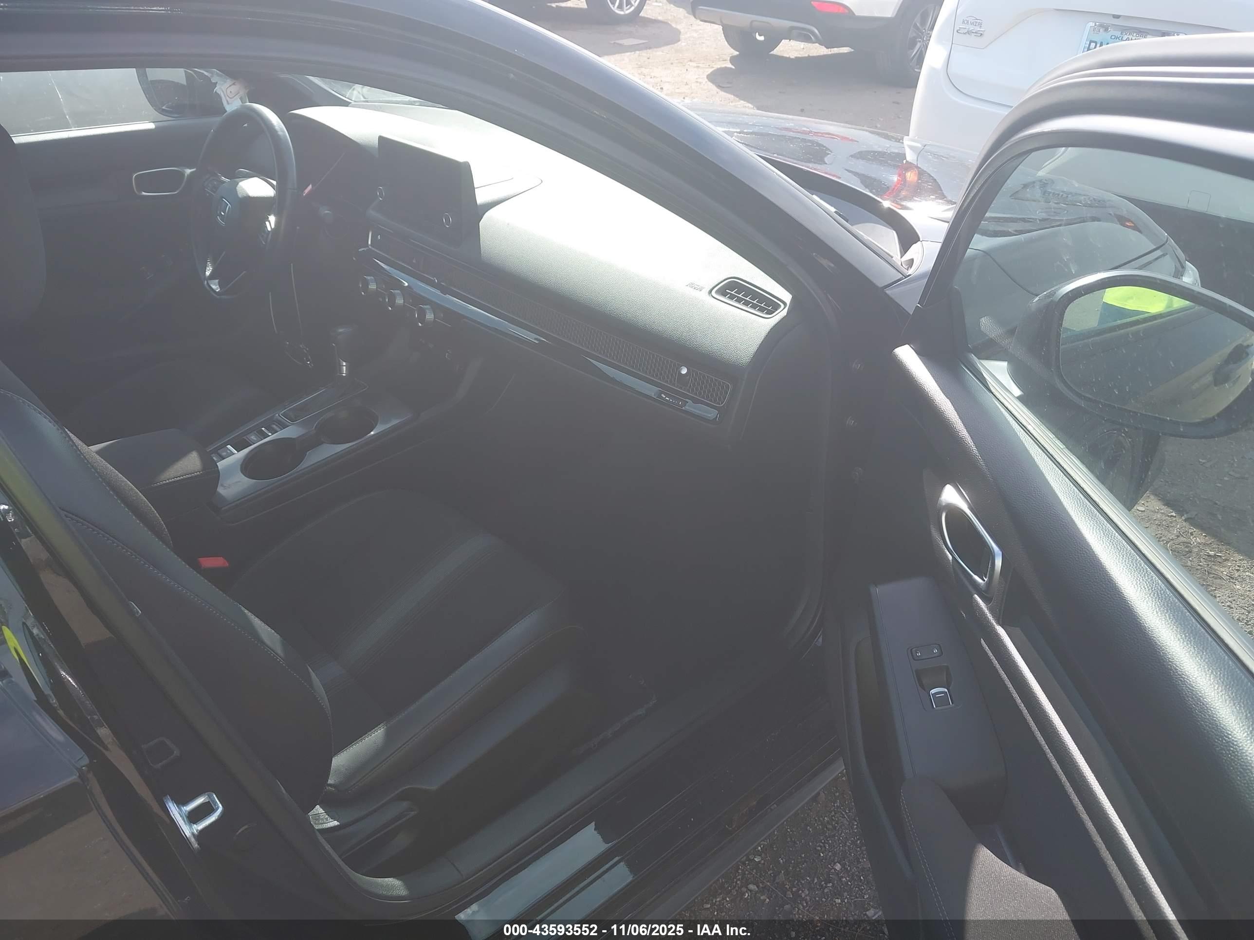 HONDA CIVIC image 5