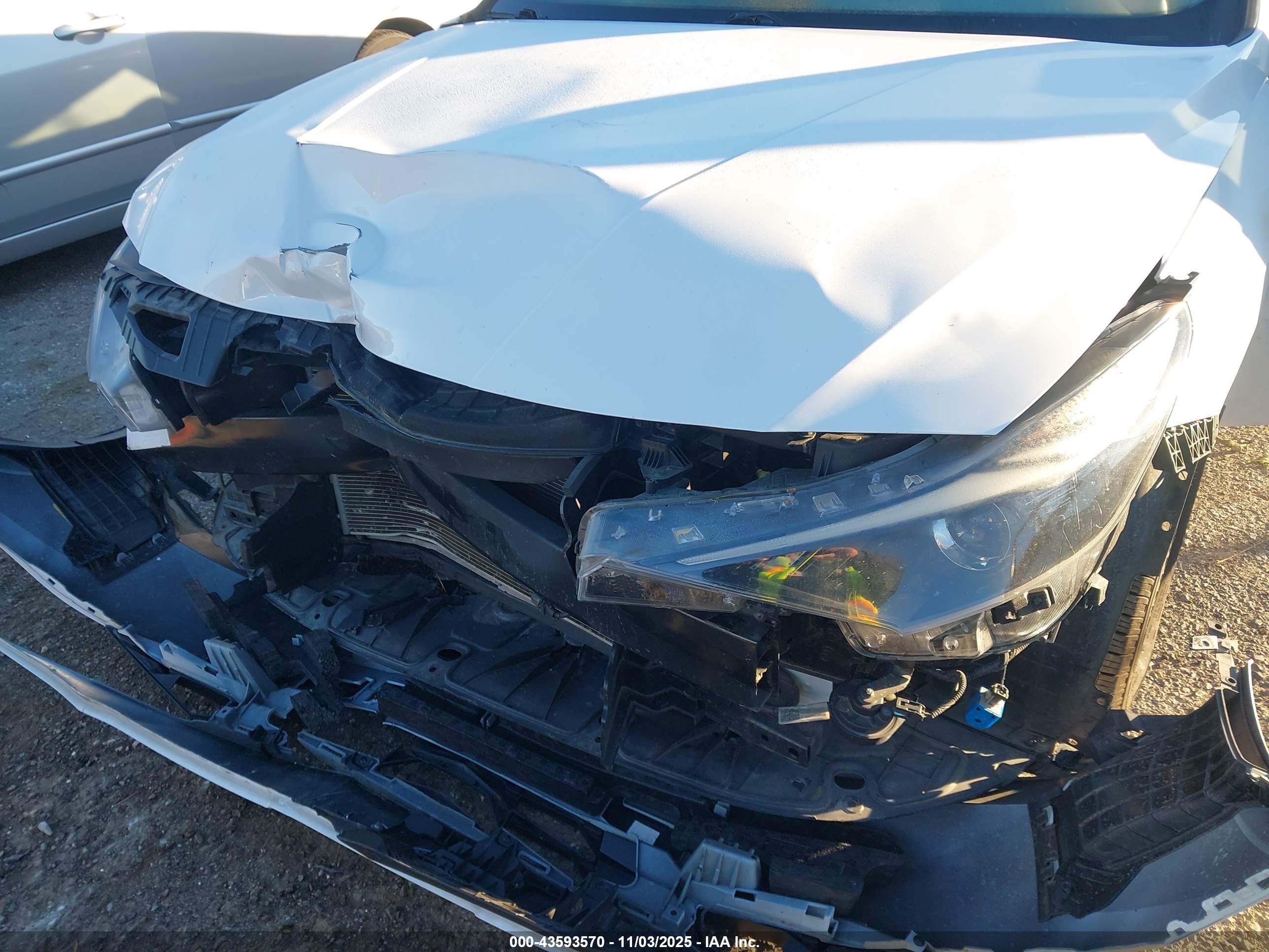 HYUNDAI ELANTRA image 6