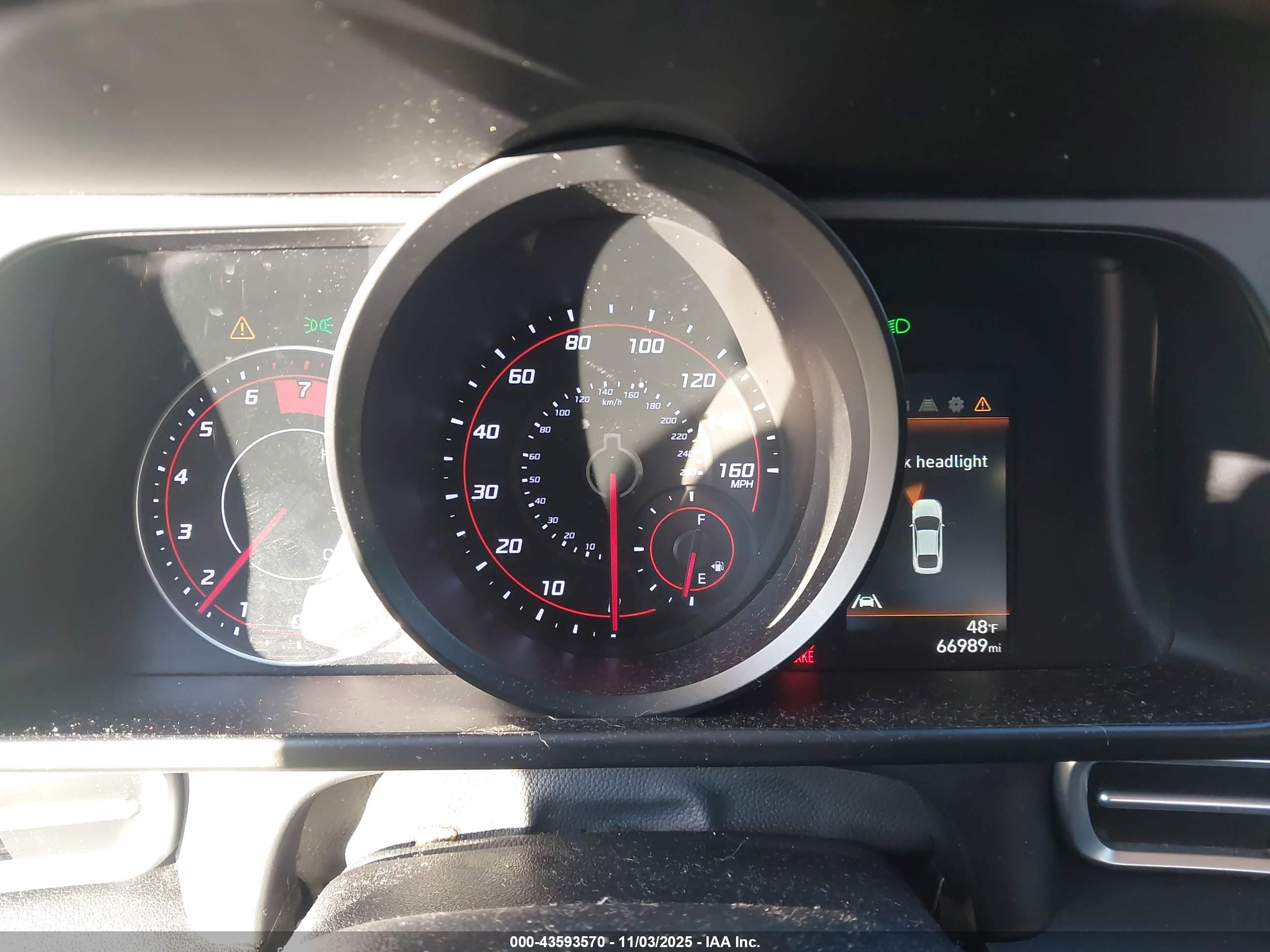 HYUNDAI ELANTRA image 7