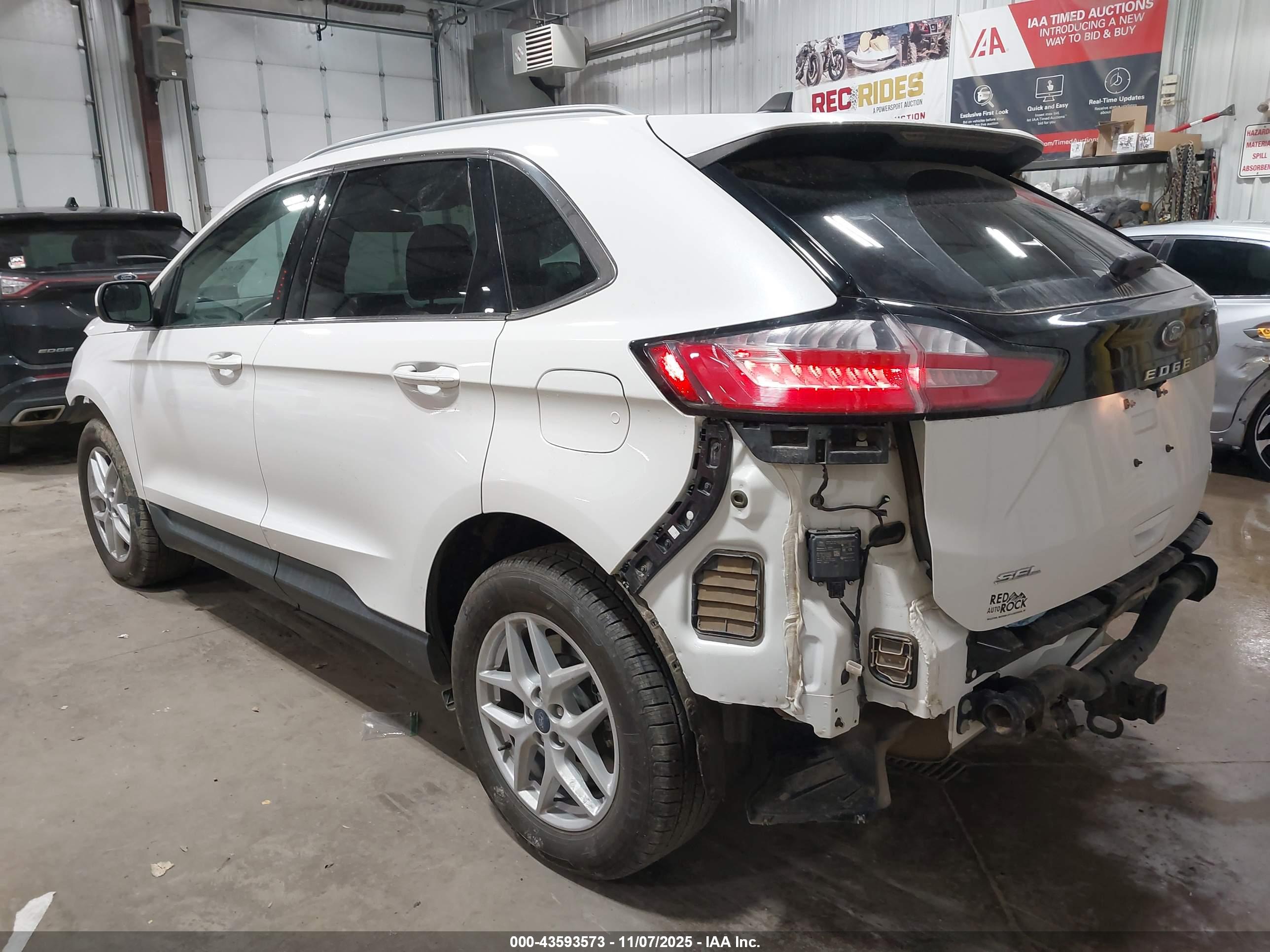 FORD EDGE image 3