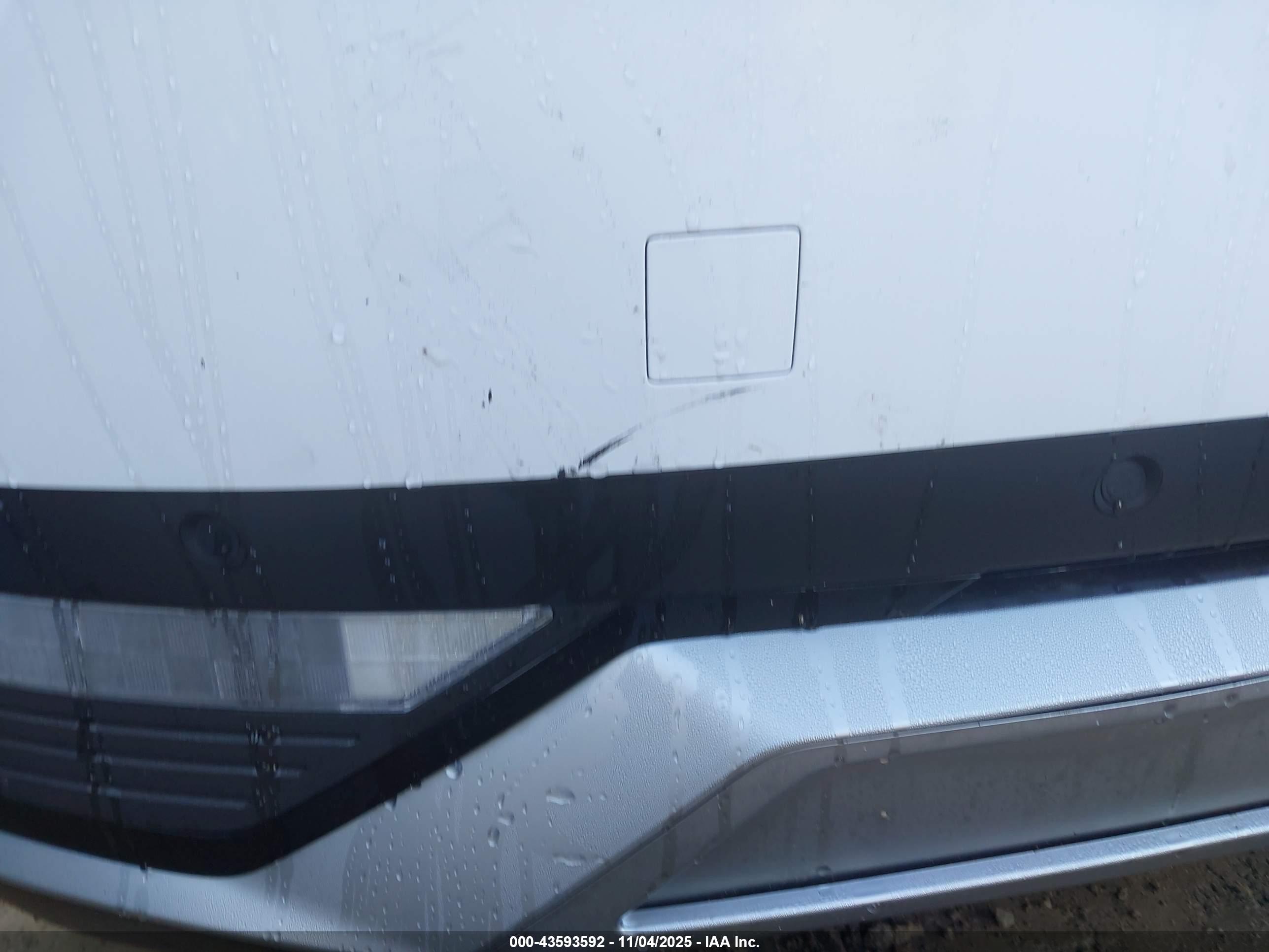 HYUNDAI IONIQ image 6