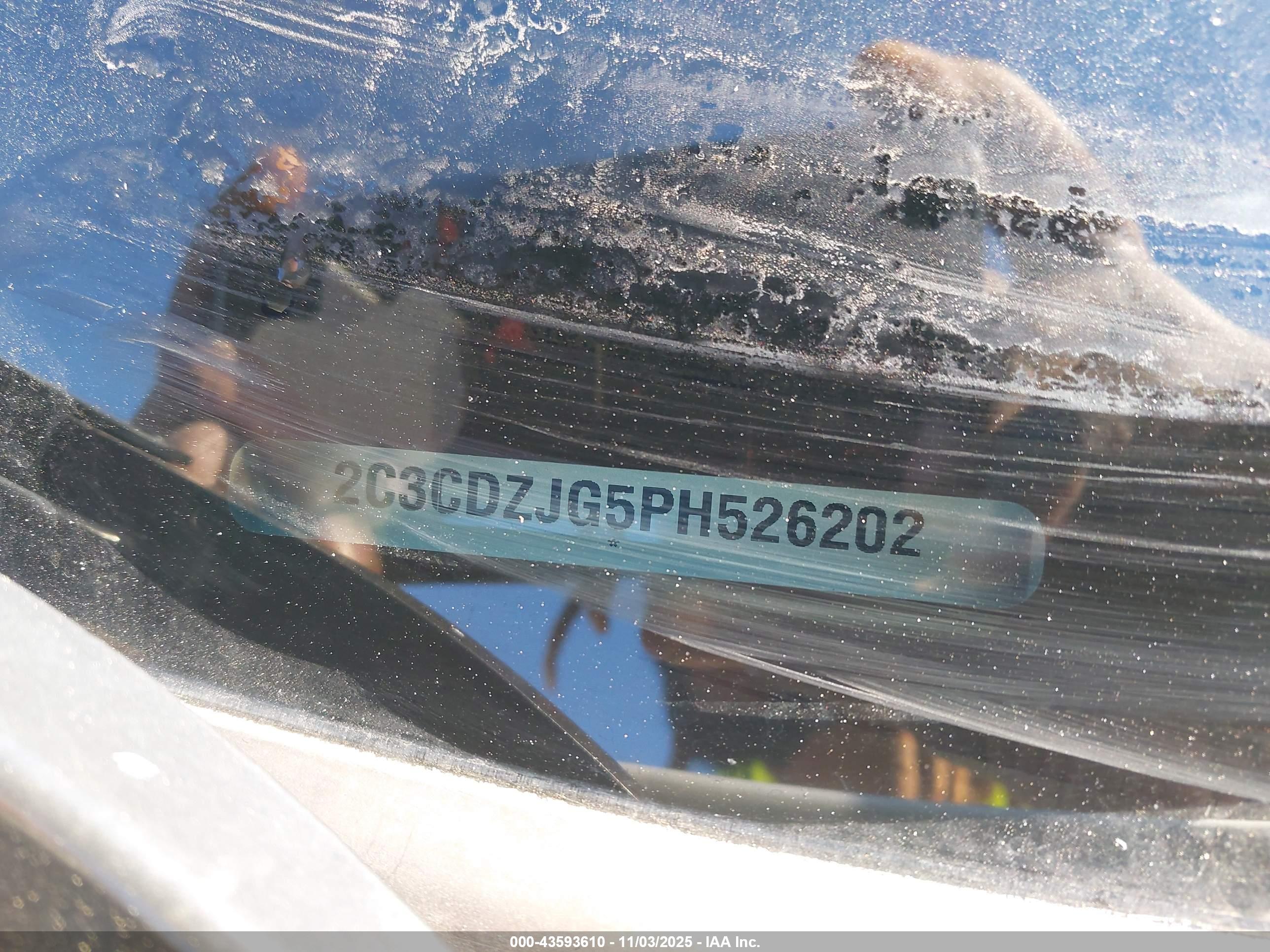 DODGE CHALLENGER image 9