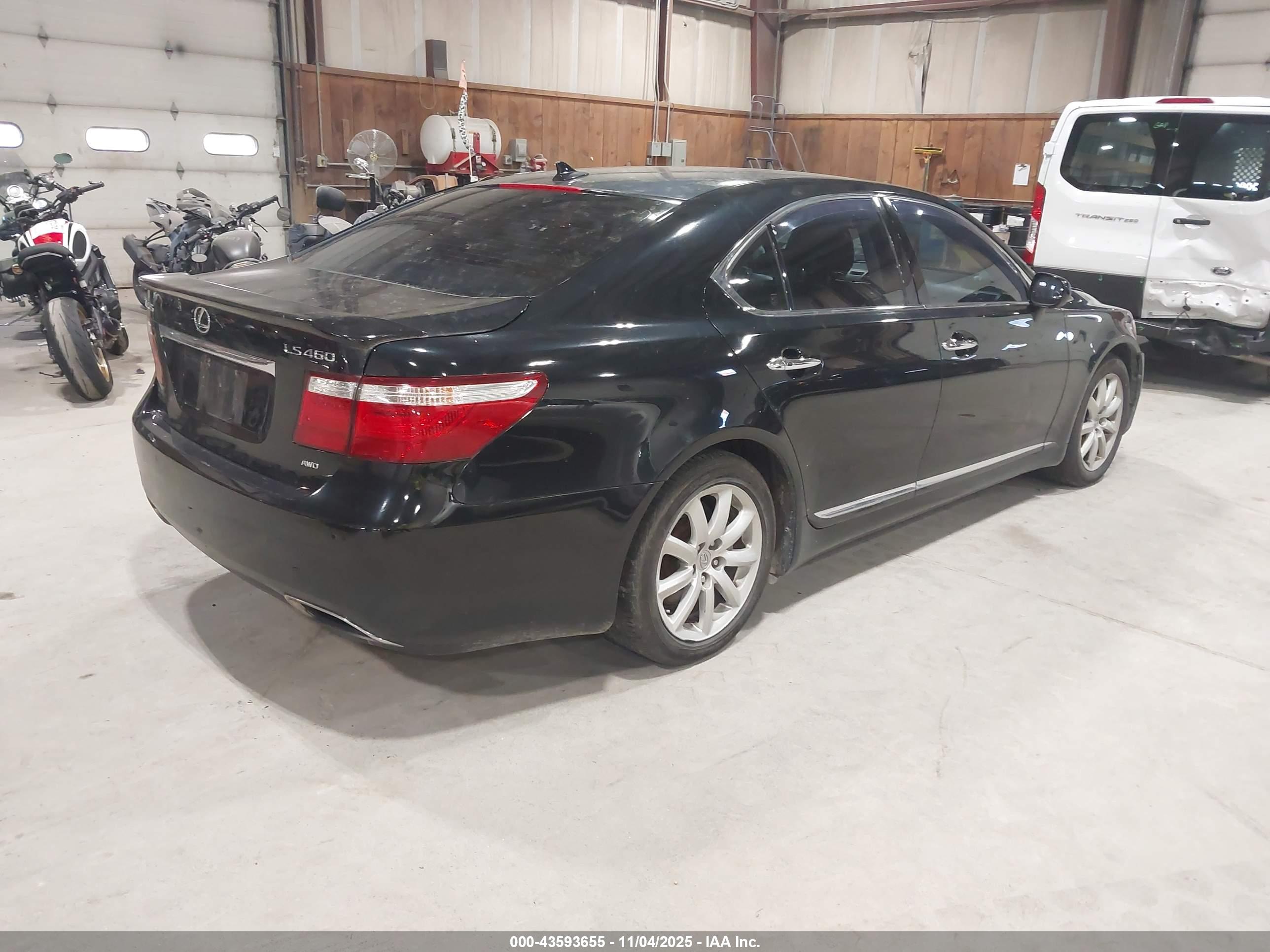 LEXUS LS image 4