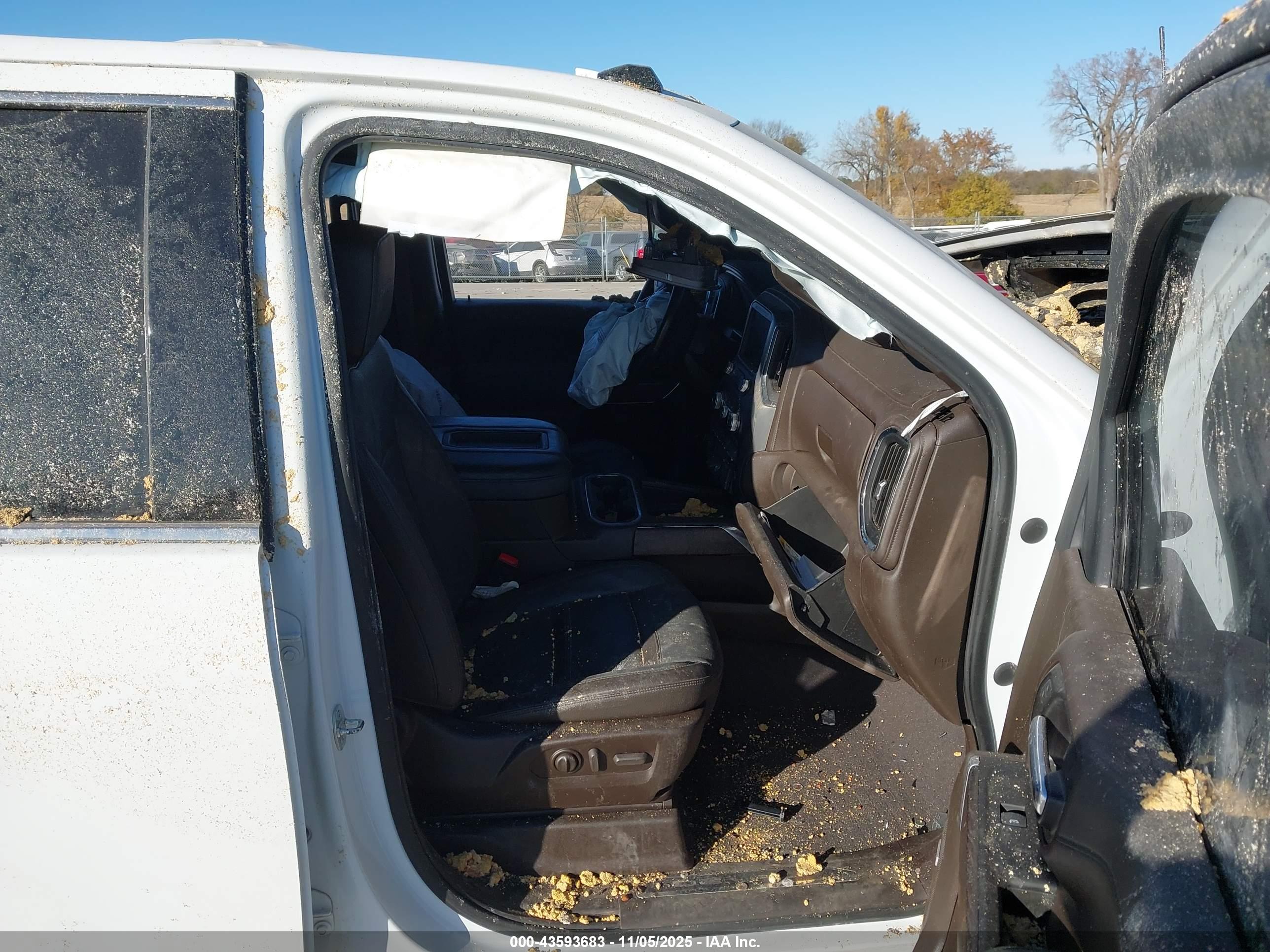 GMC SIERRA image 5
