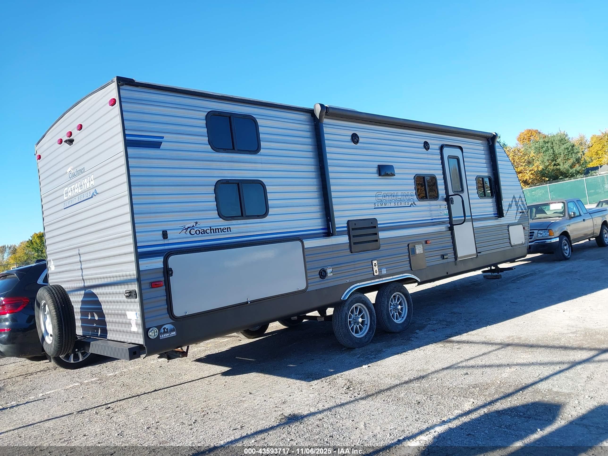 CATALINA COACHMEN image 4
