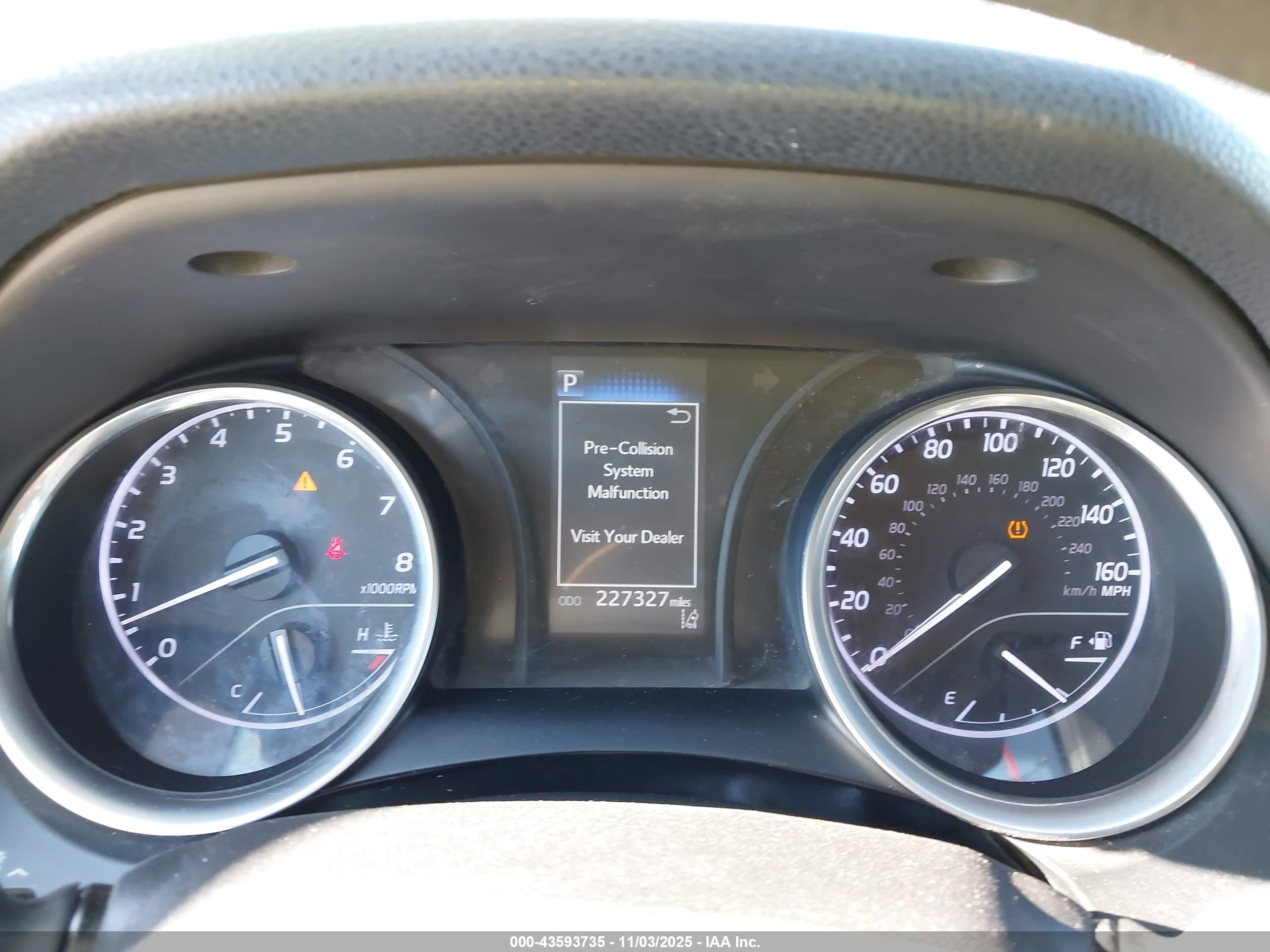 TOYOTA CAMRY image 7