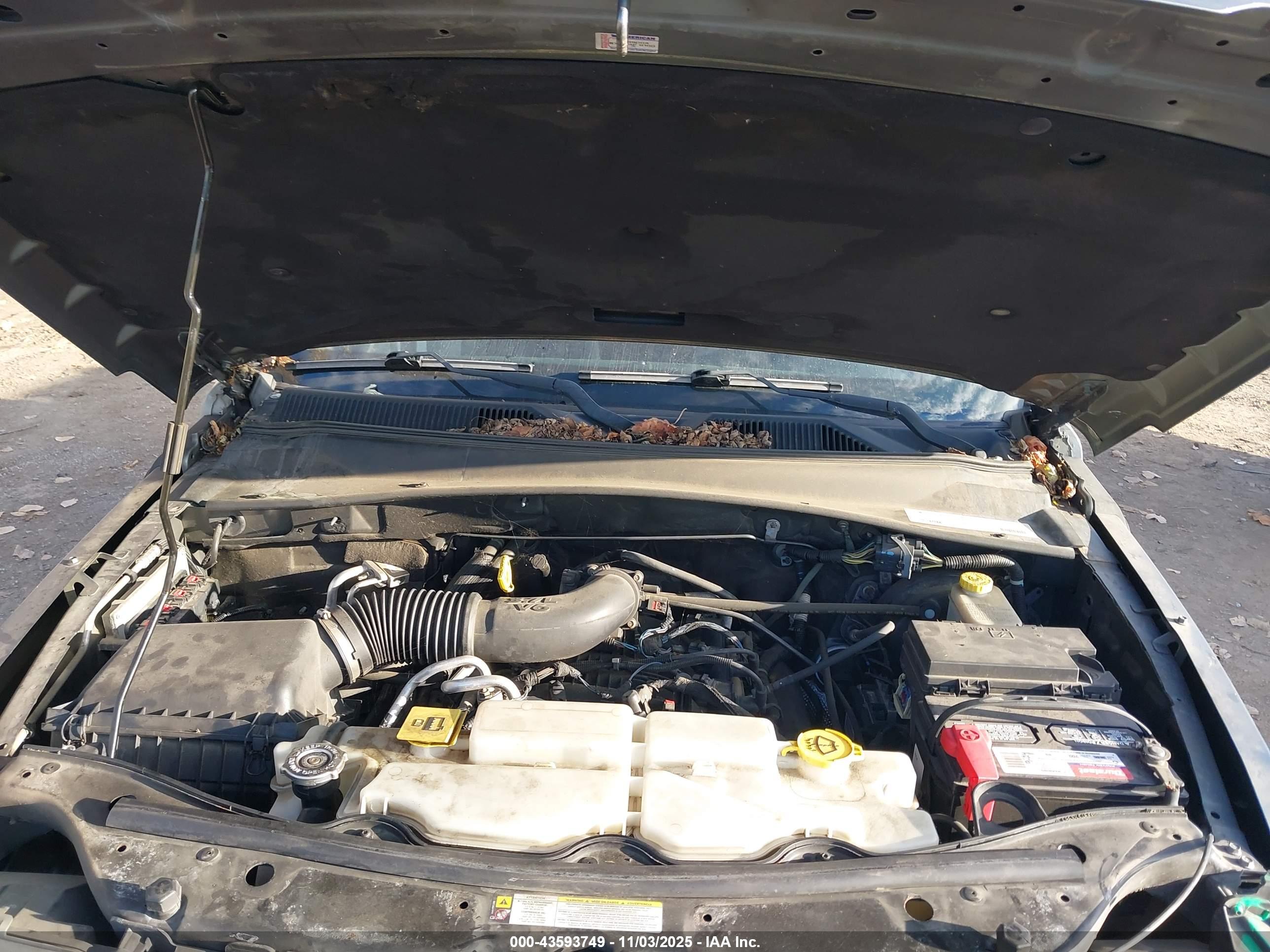 JEEP LIBERTY image 10