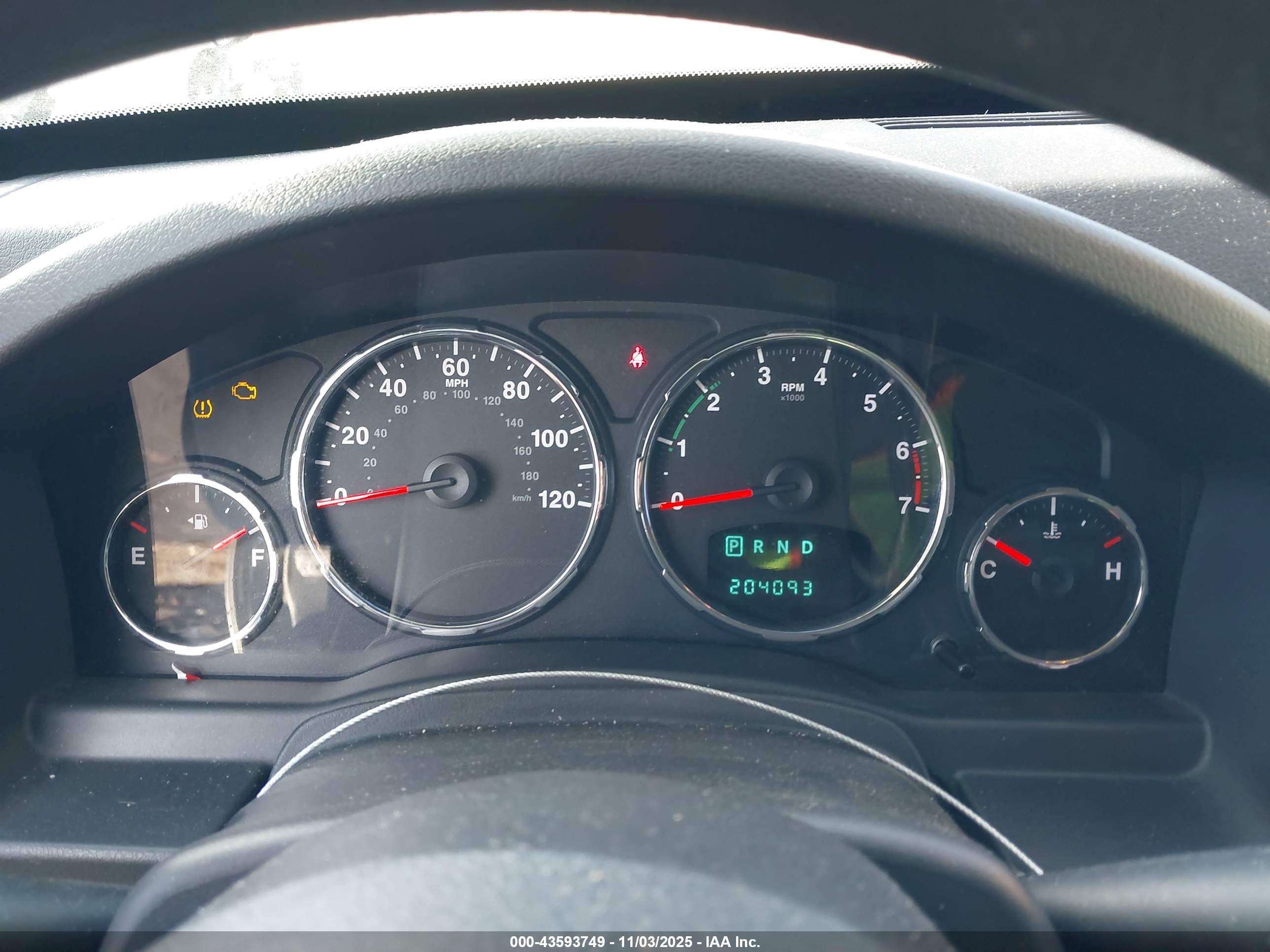 JEEP LIBERTY image 7