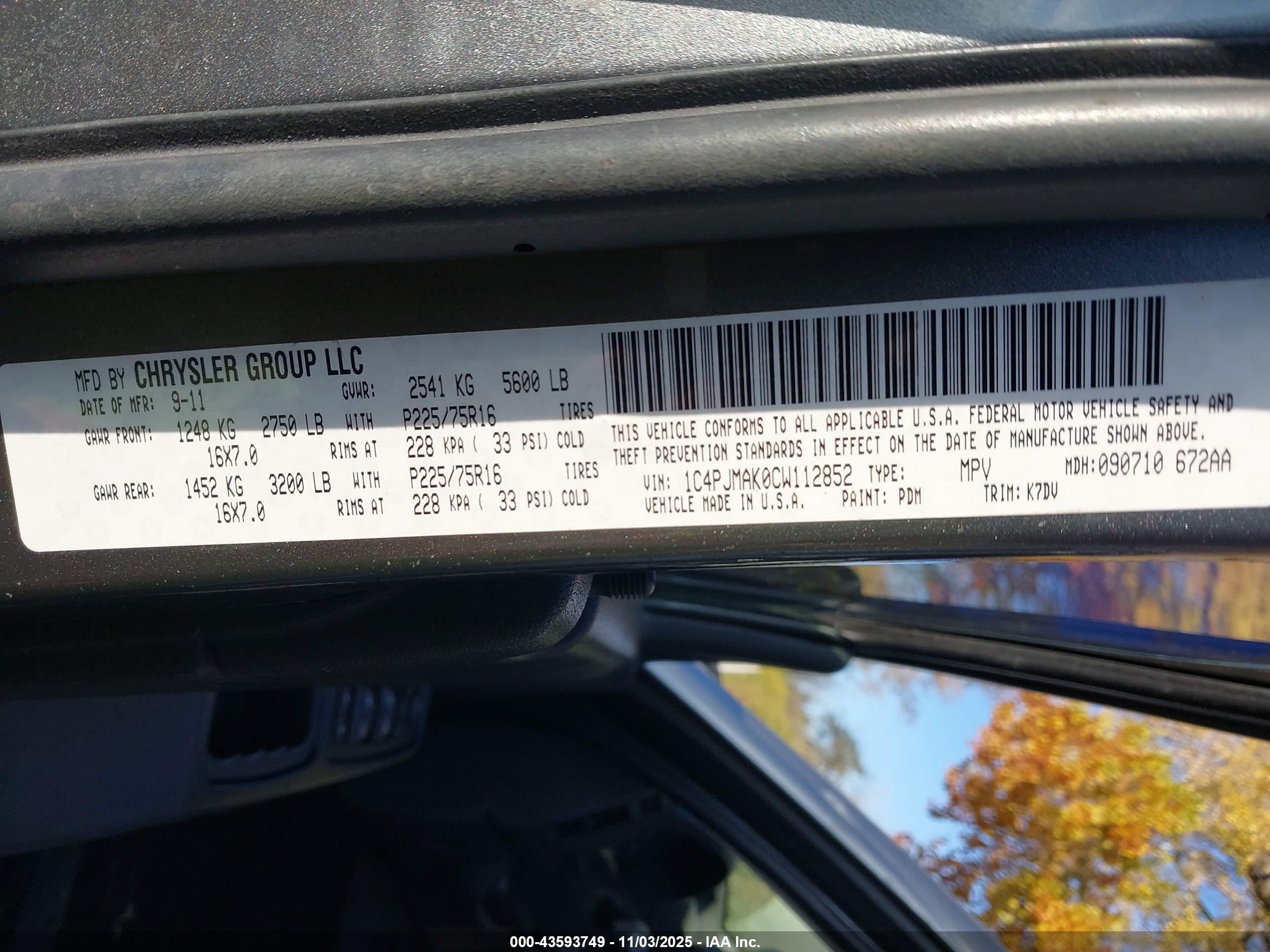 JEEP LIBERTY image 9