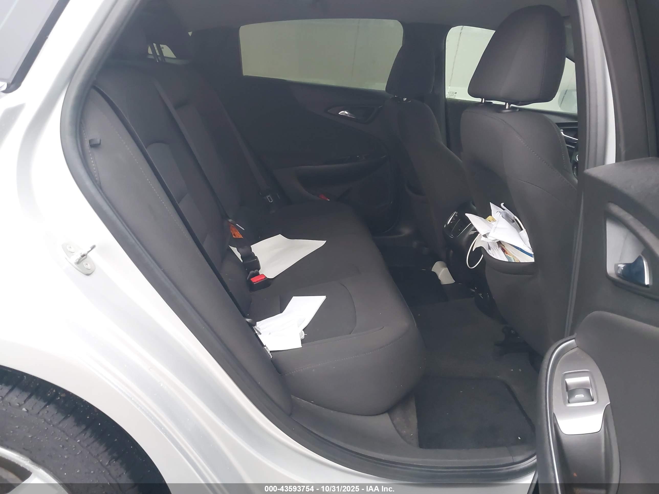 CHEVROLET MALIBU image 8