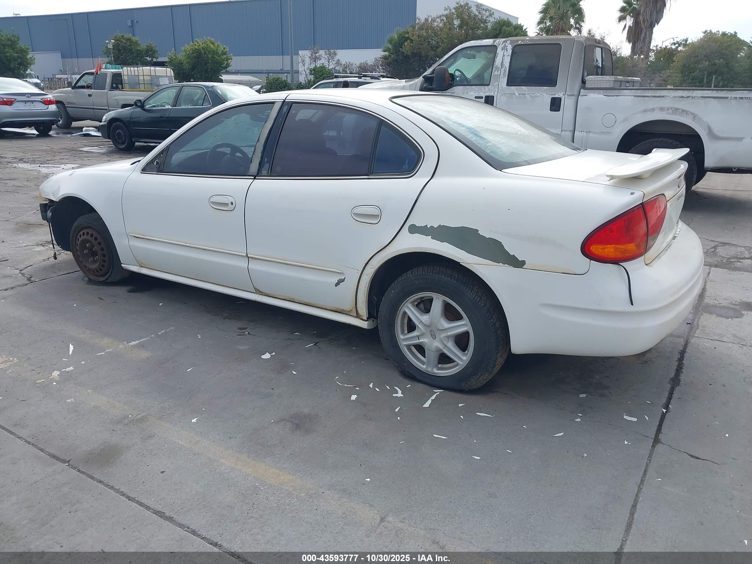 OLDSMOBILE ALERO image 3