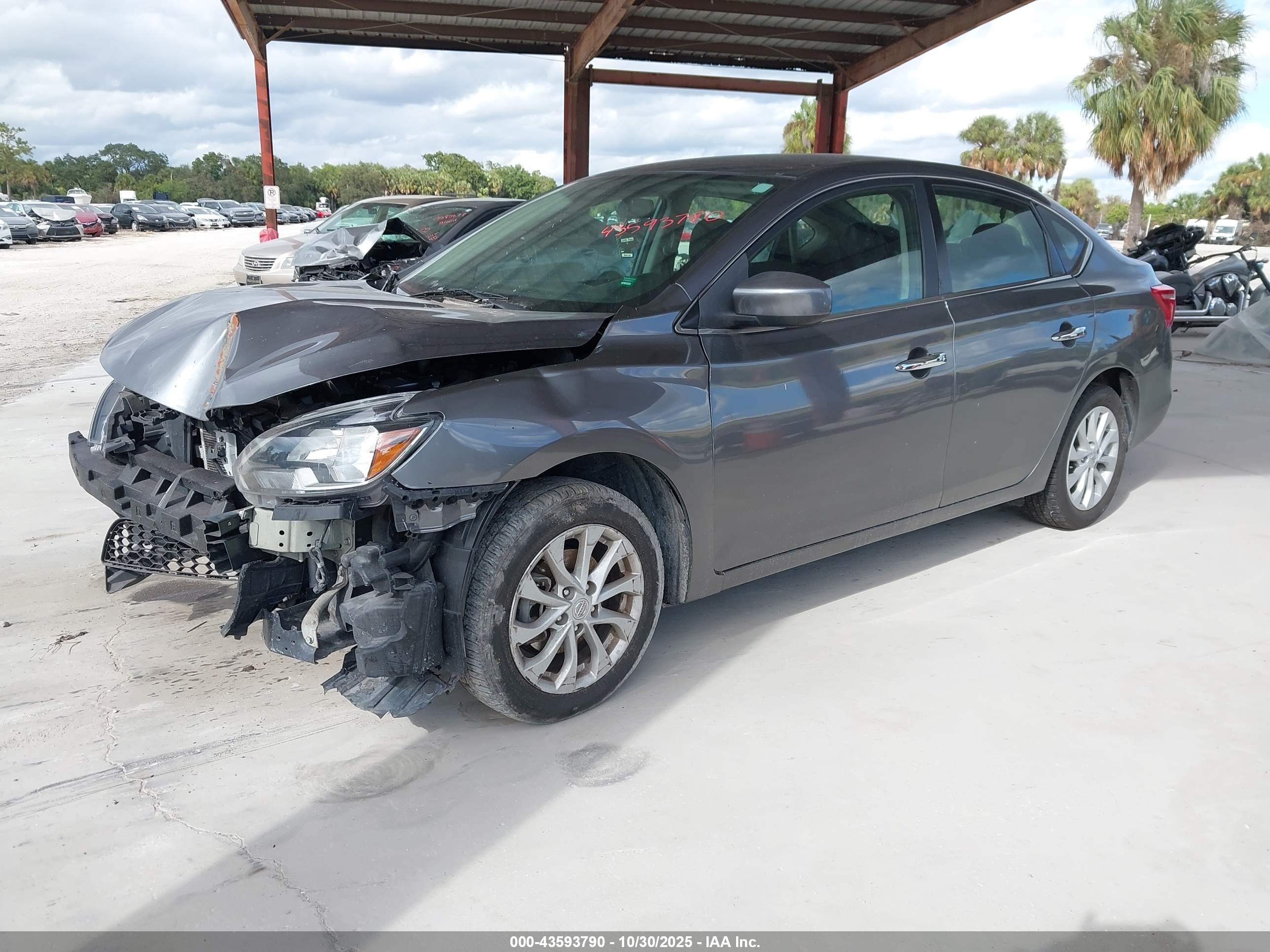 NISSAN SENTRA image 2