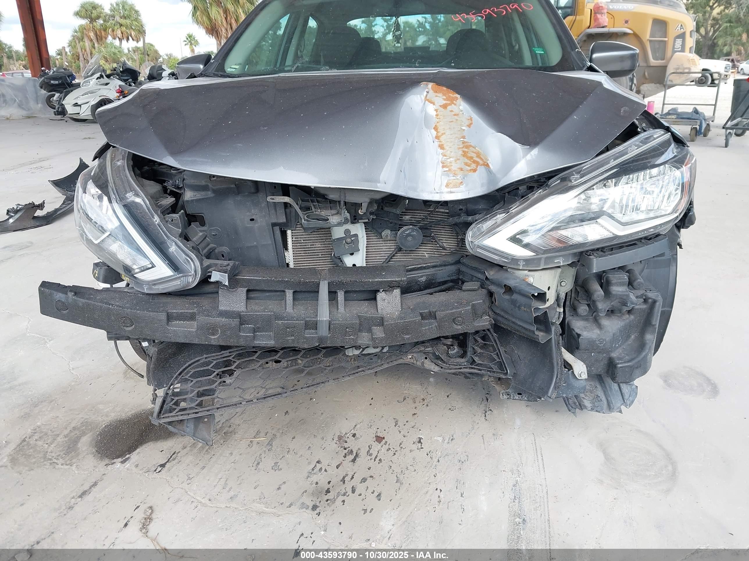 NISSAN SENTRA image 6