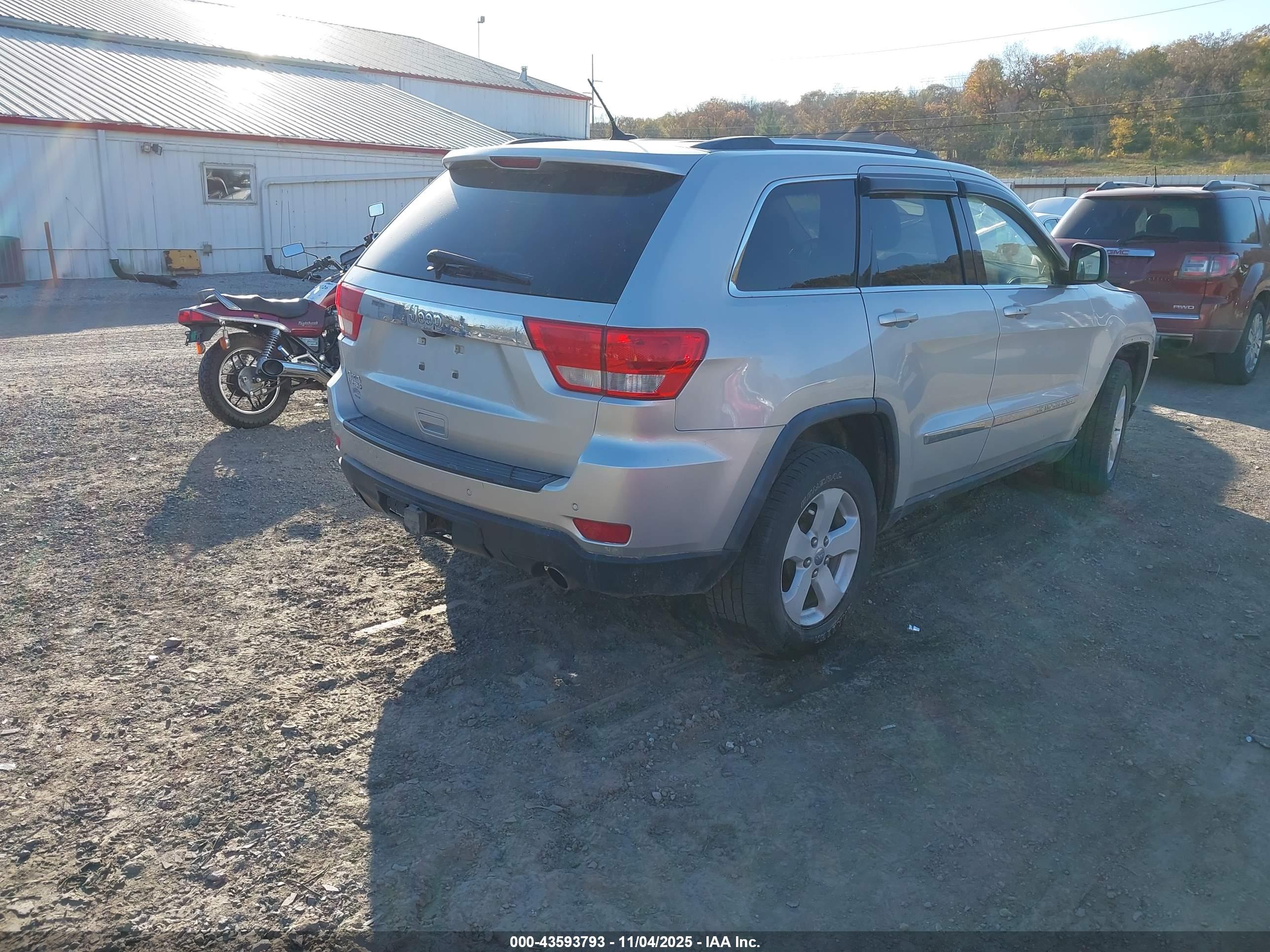 JEEP GRAND image 4