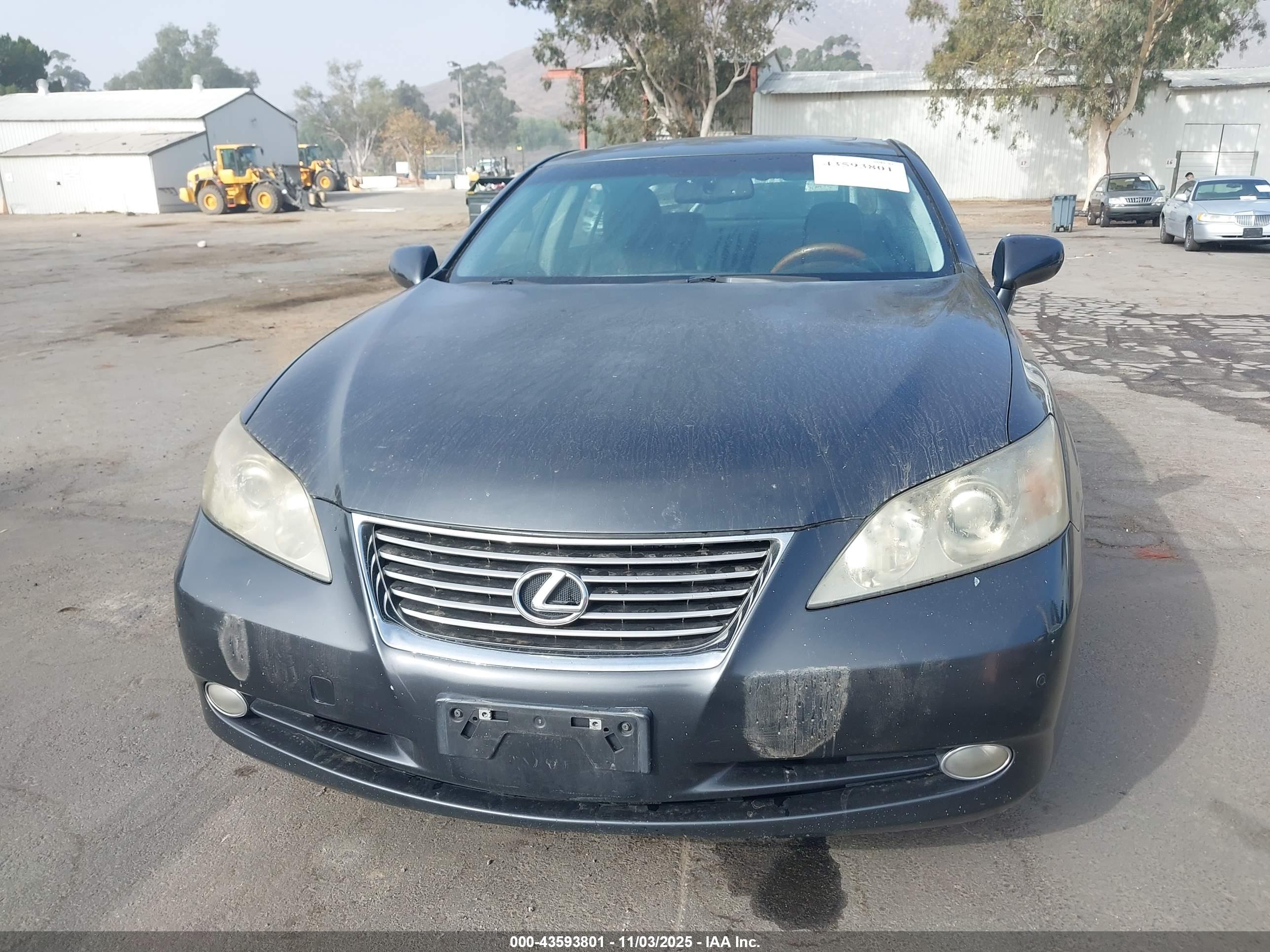 LEXUS ES image 6