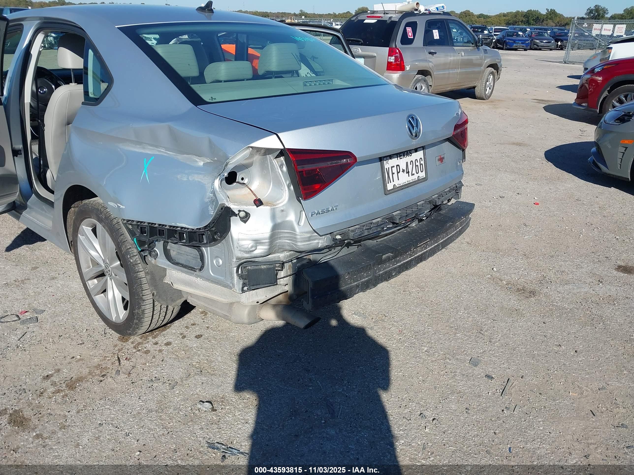 VOLKSWAGEN PASSAT image 6