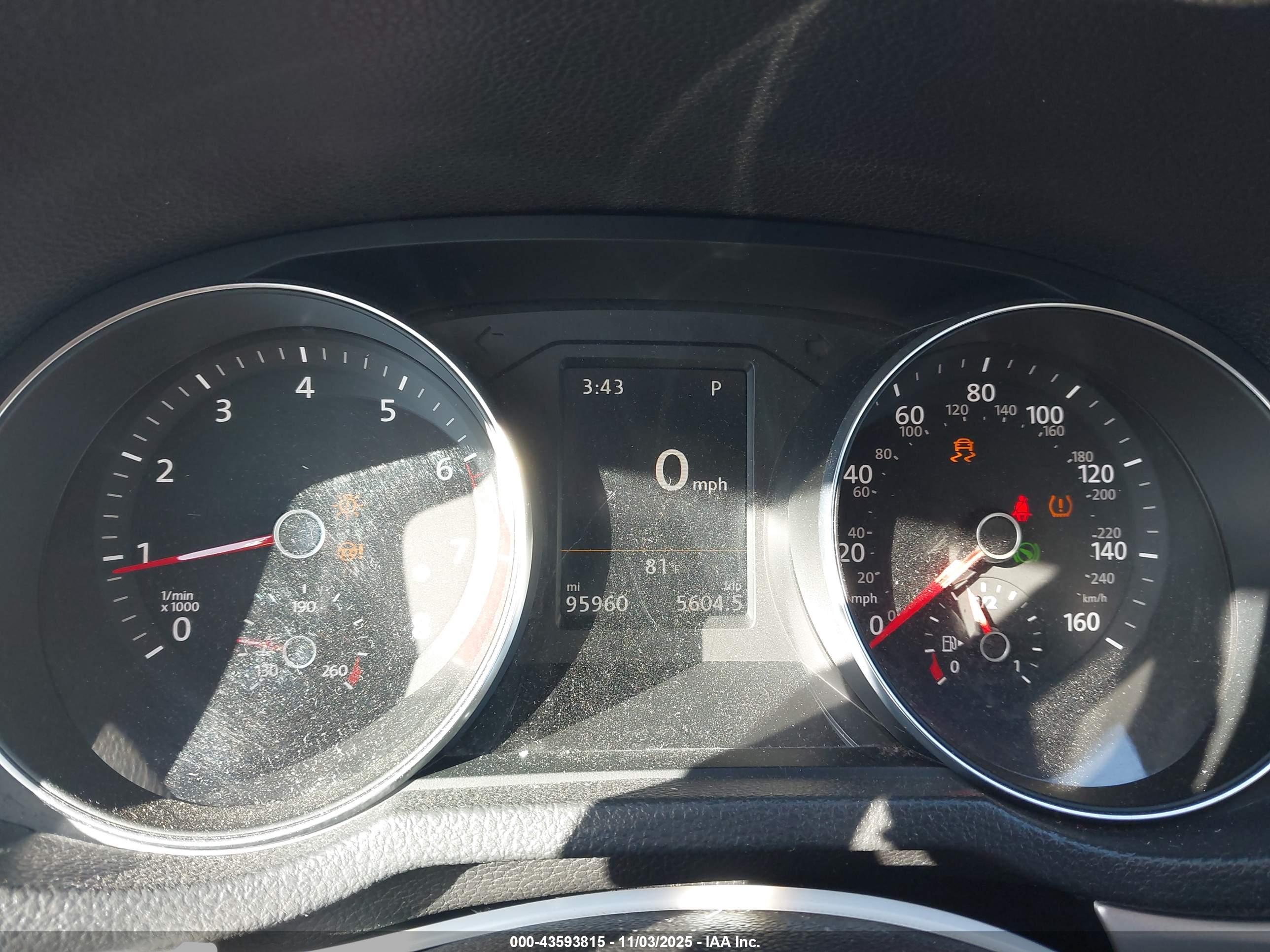 VOLKSWAGEN PASSAT image 7