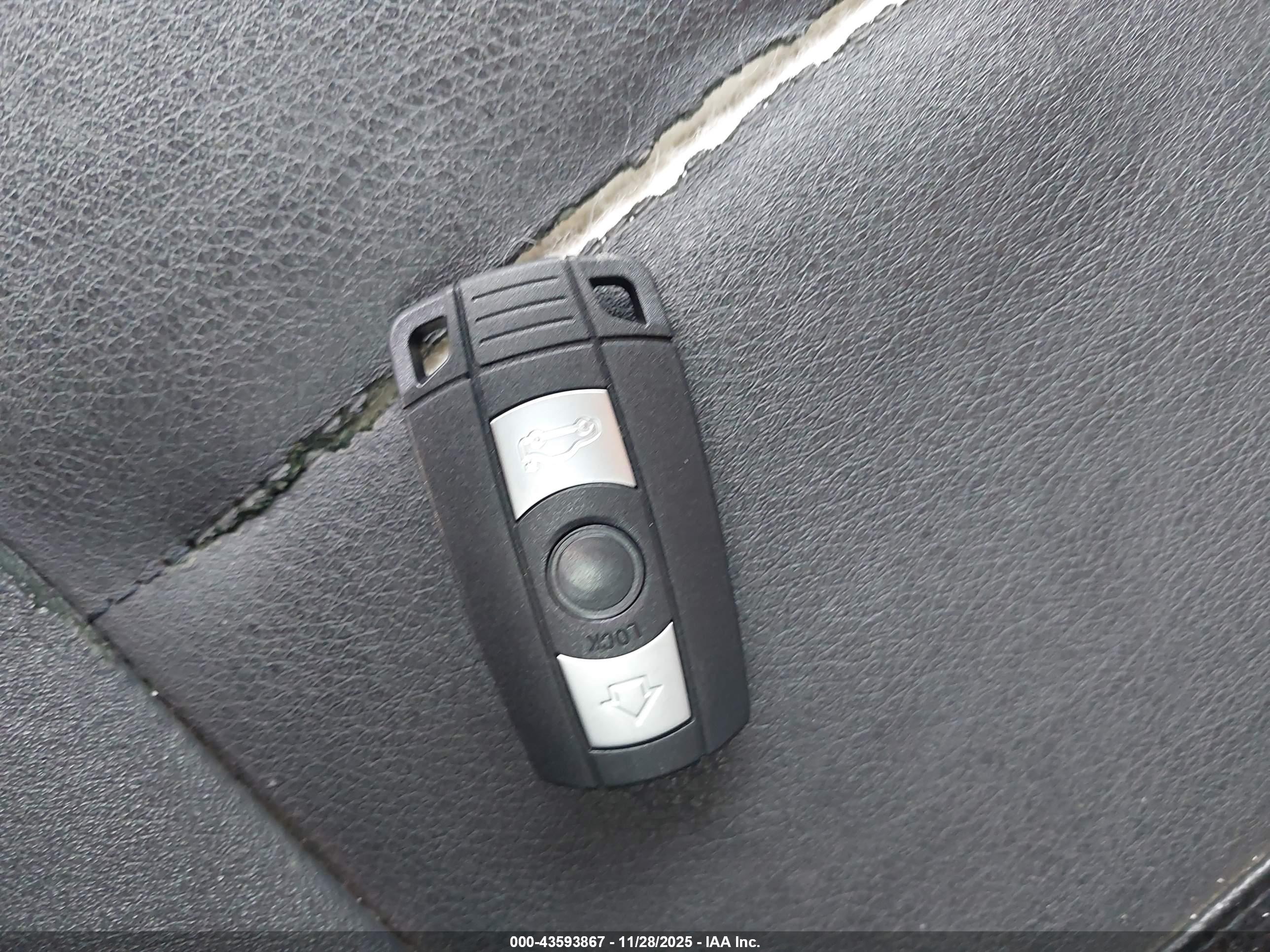 BMW 328I image 11