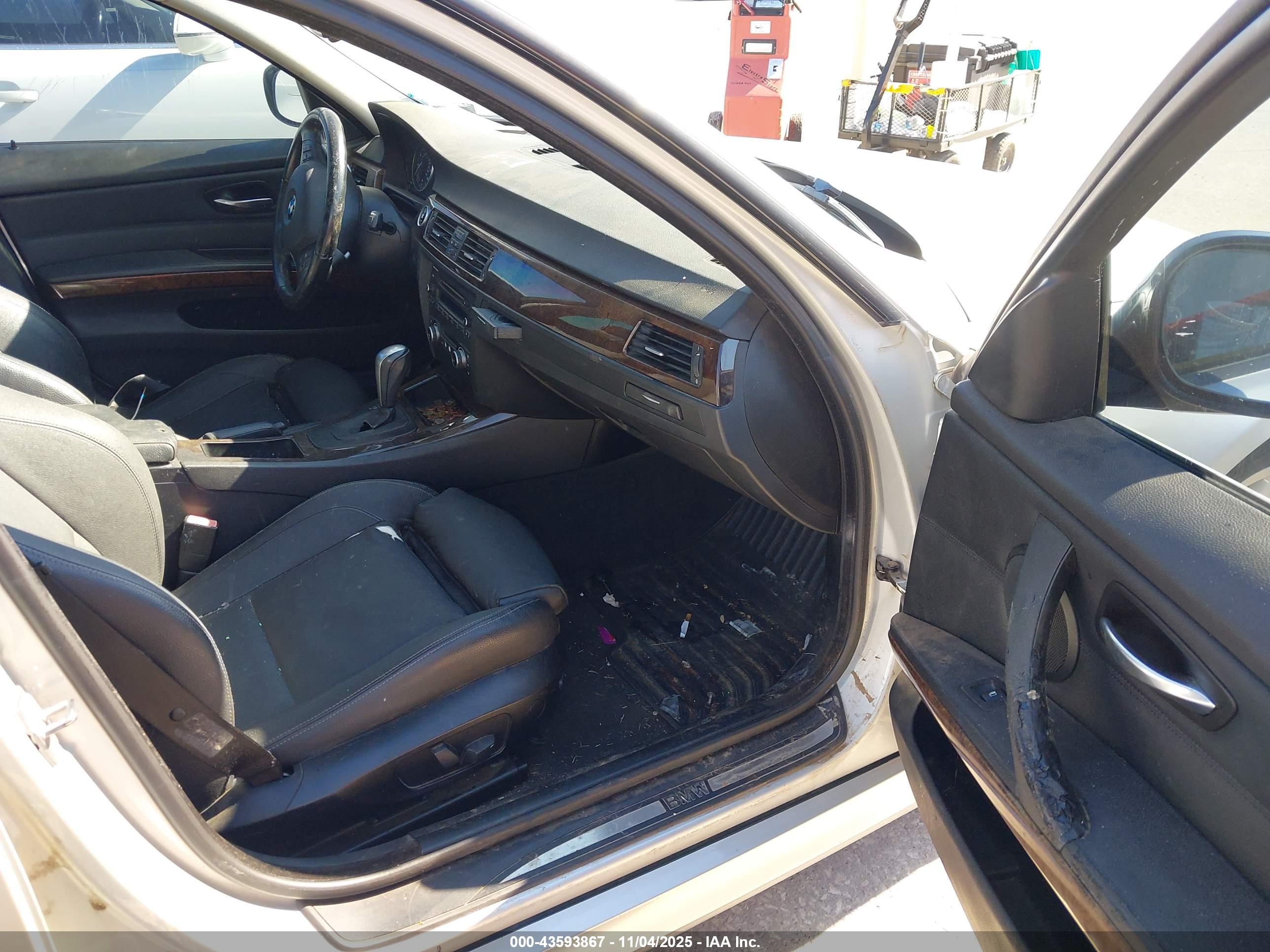BMW 328I image 5