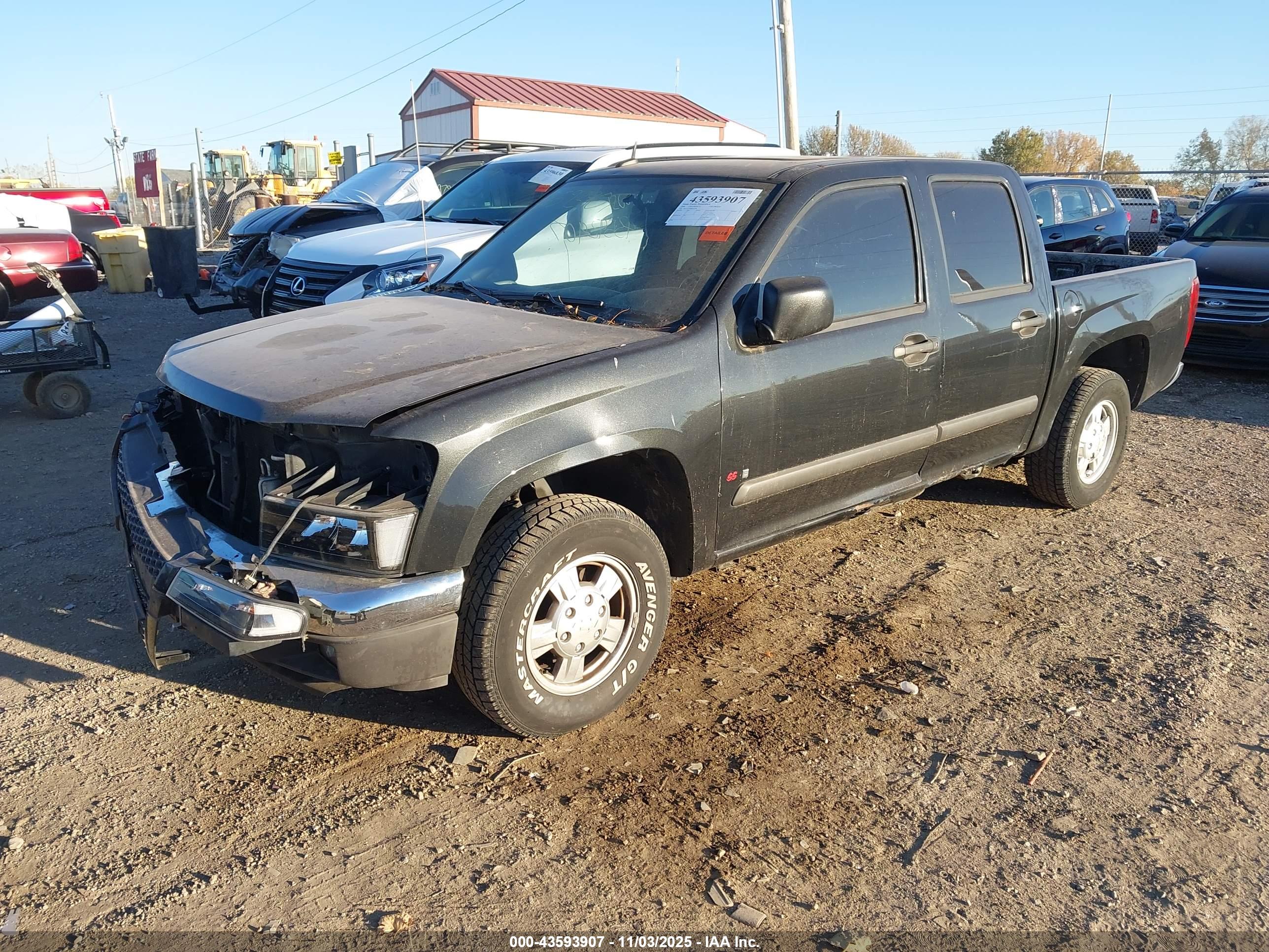 CHEVROLET COLORADO image 2
