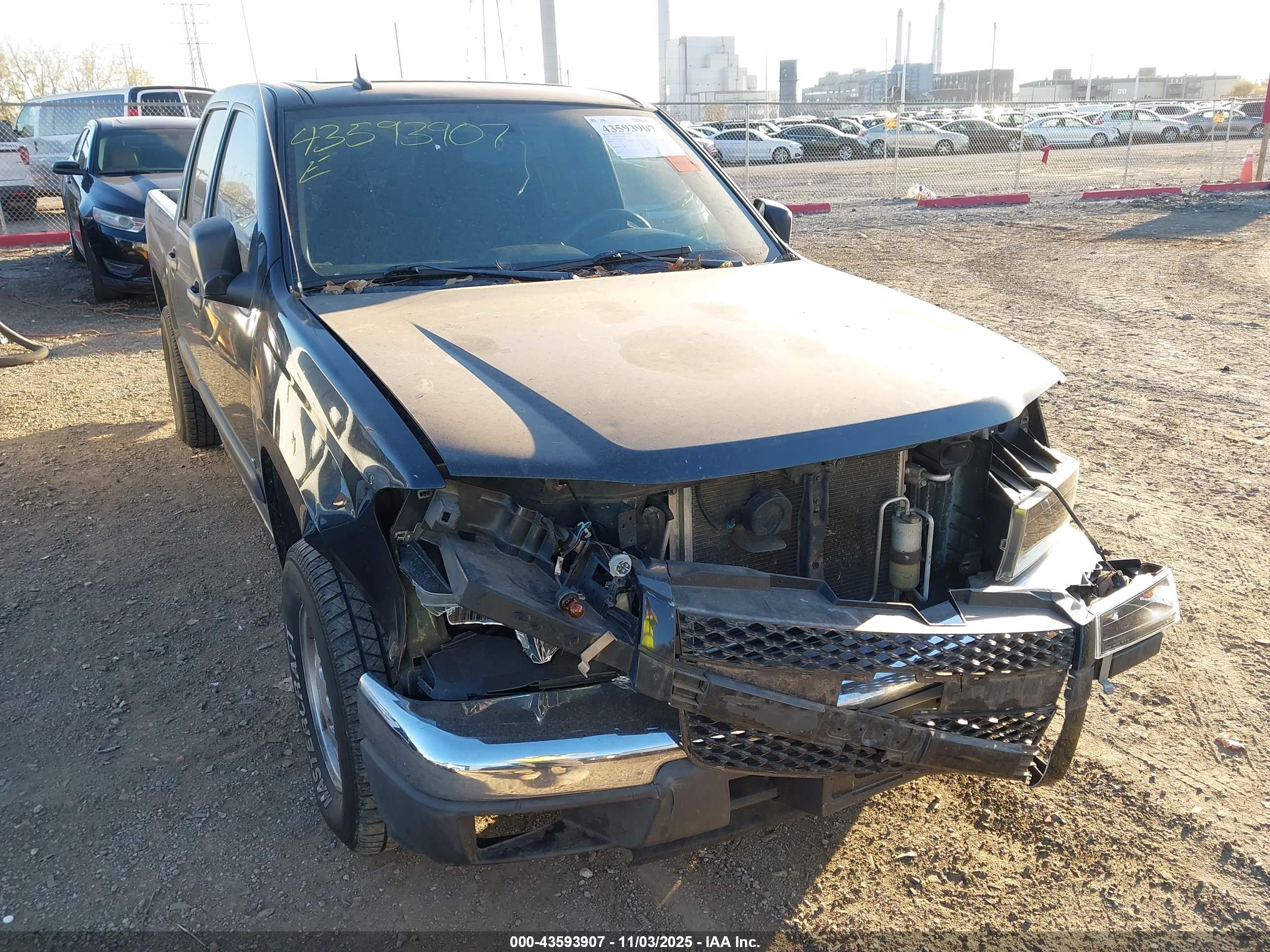 CHEVROLET COLORADO image 6