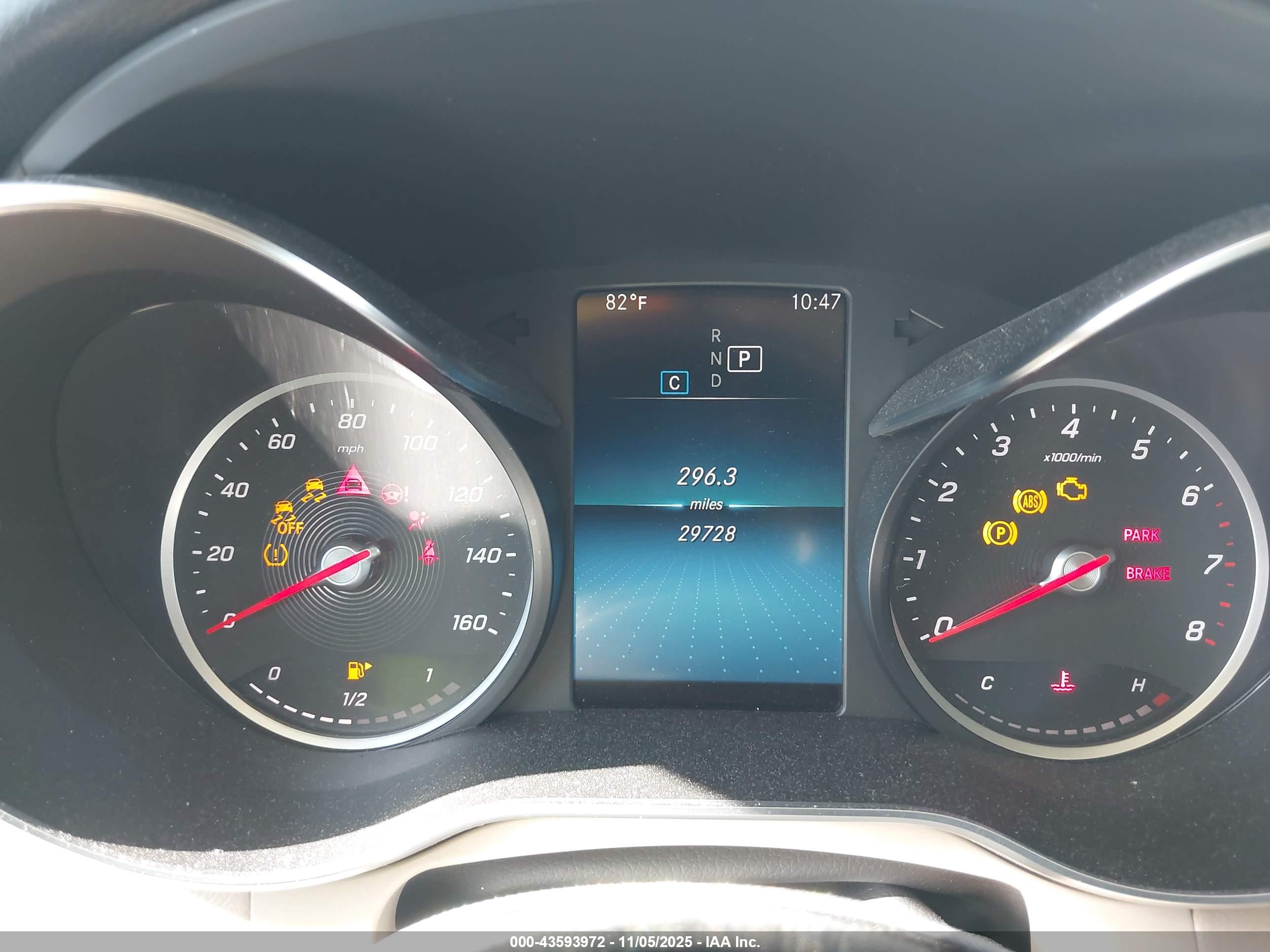 MERCEDES-BENZ GLC image 7