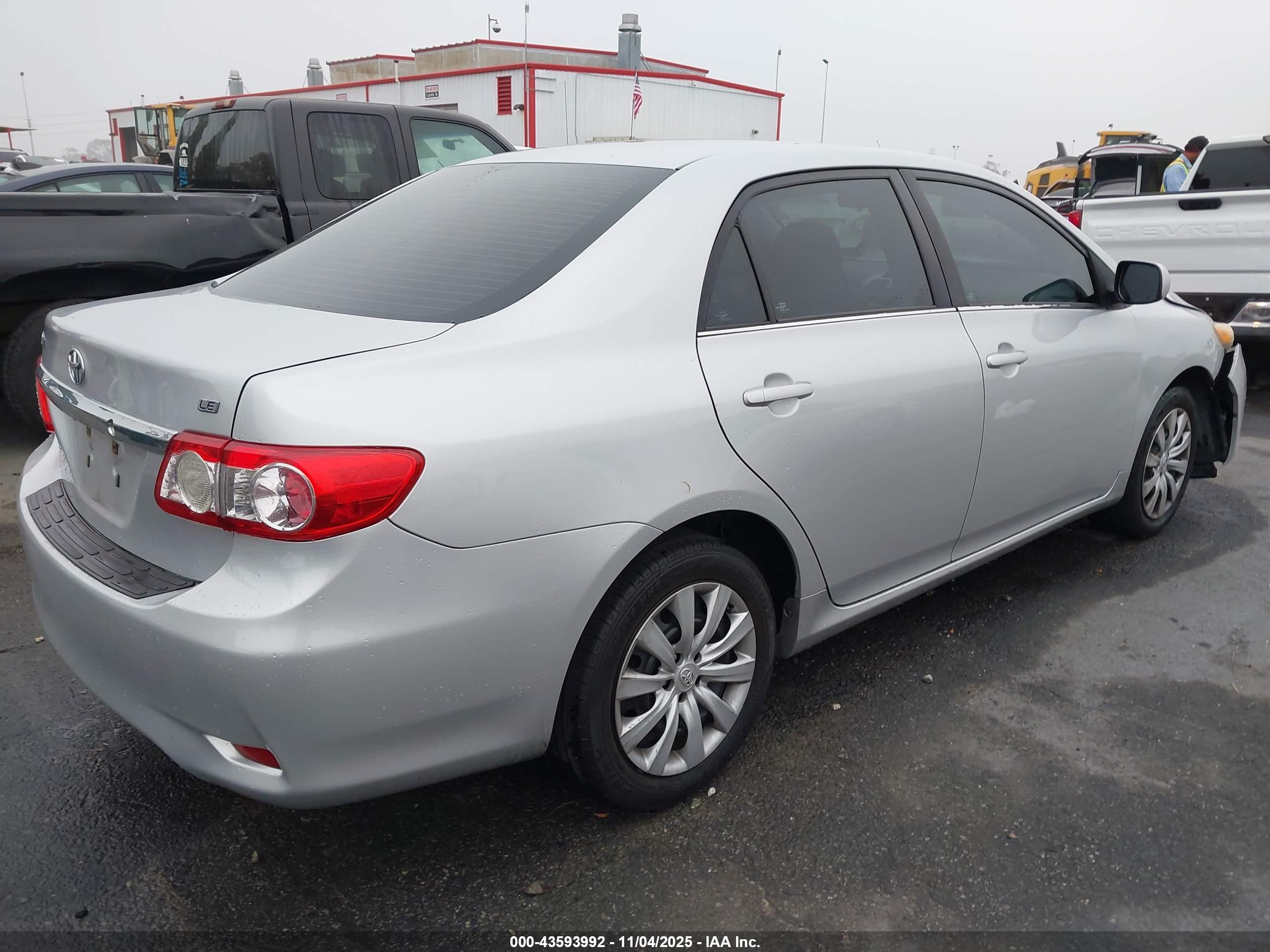 TOYOTA COROLLA image 4