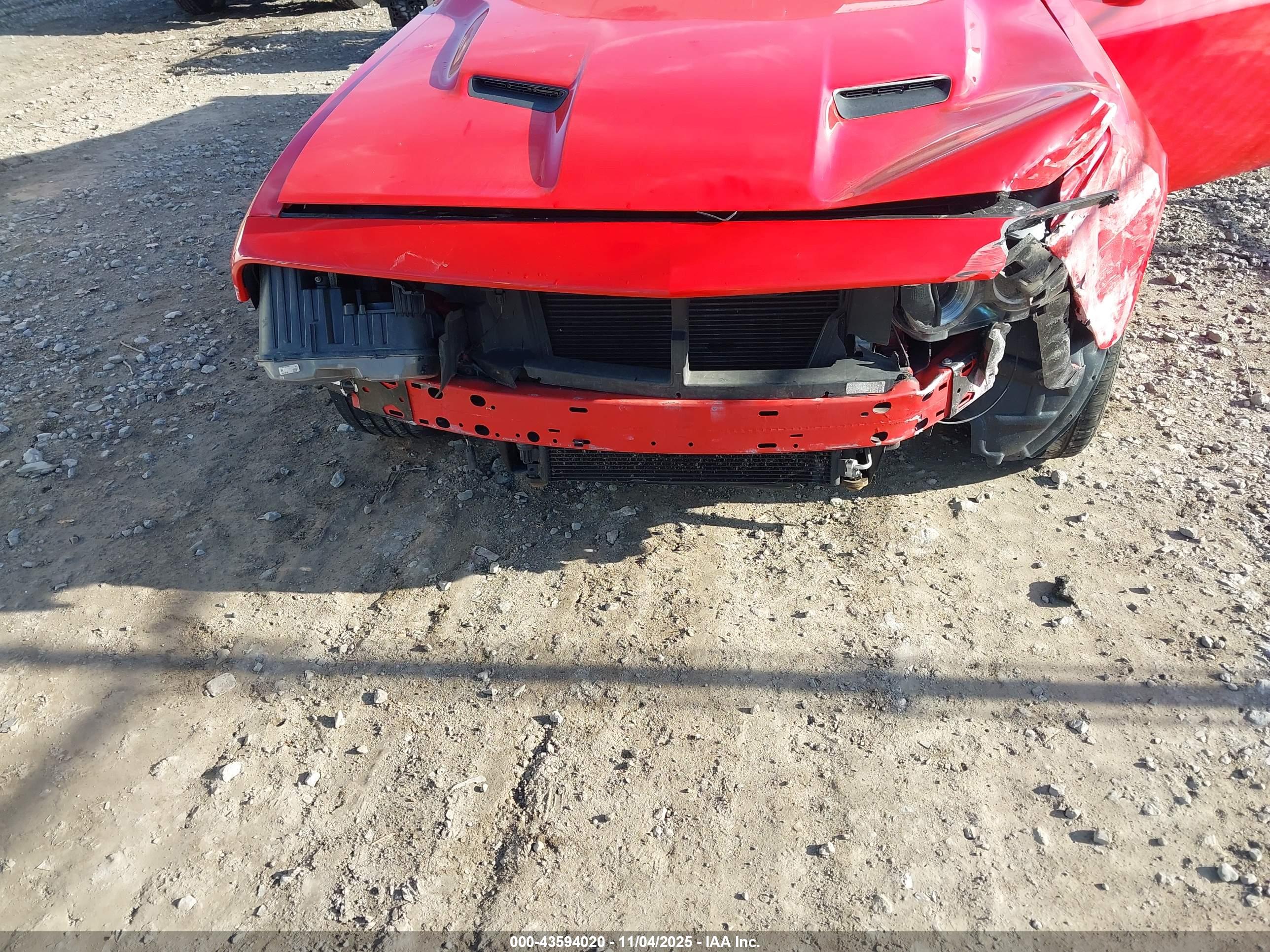 DODGE CHALLENGER image 6