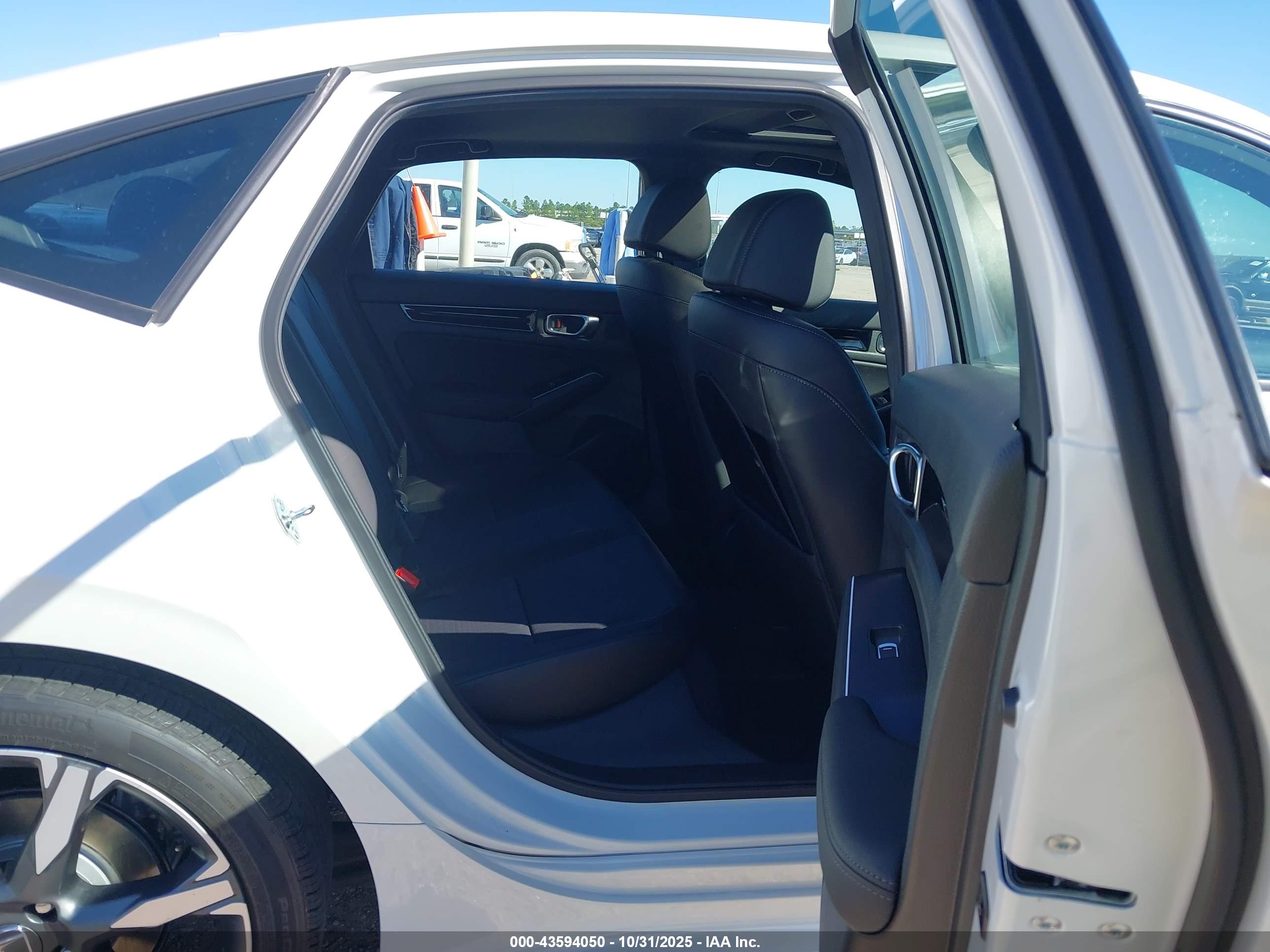 HONDA CIVIC image 8