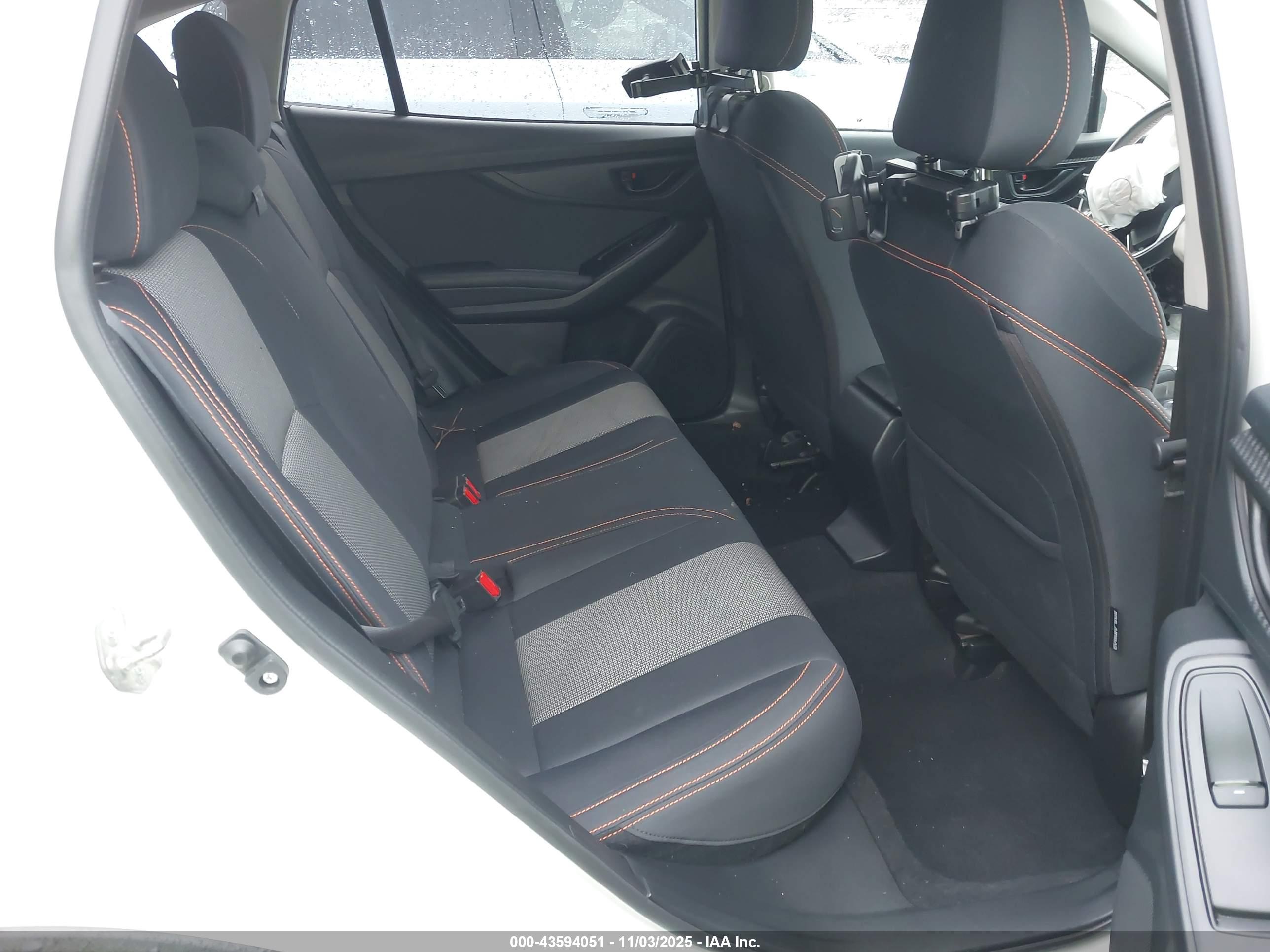 SUBARU CROSSTREK image 8