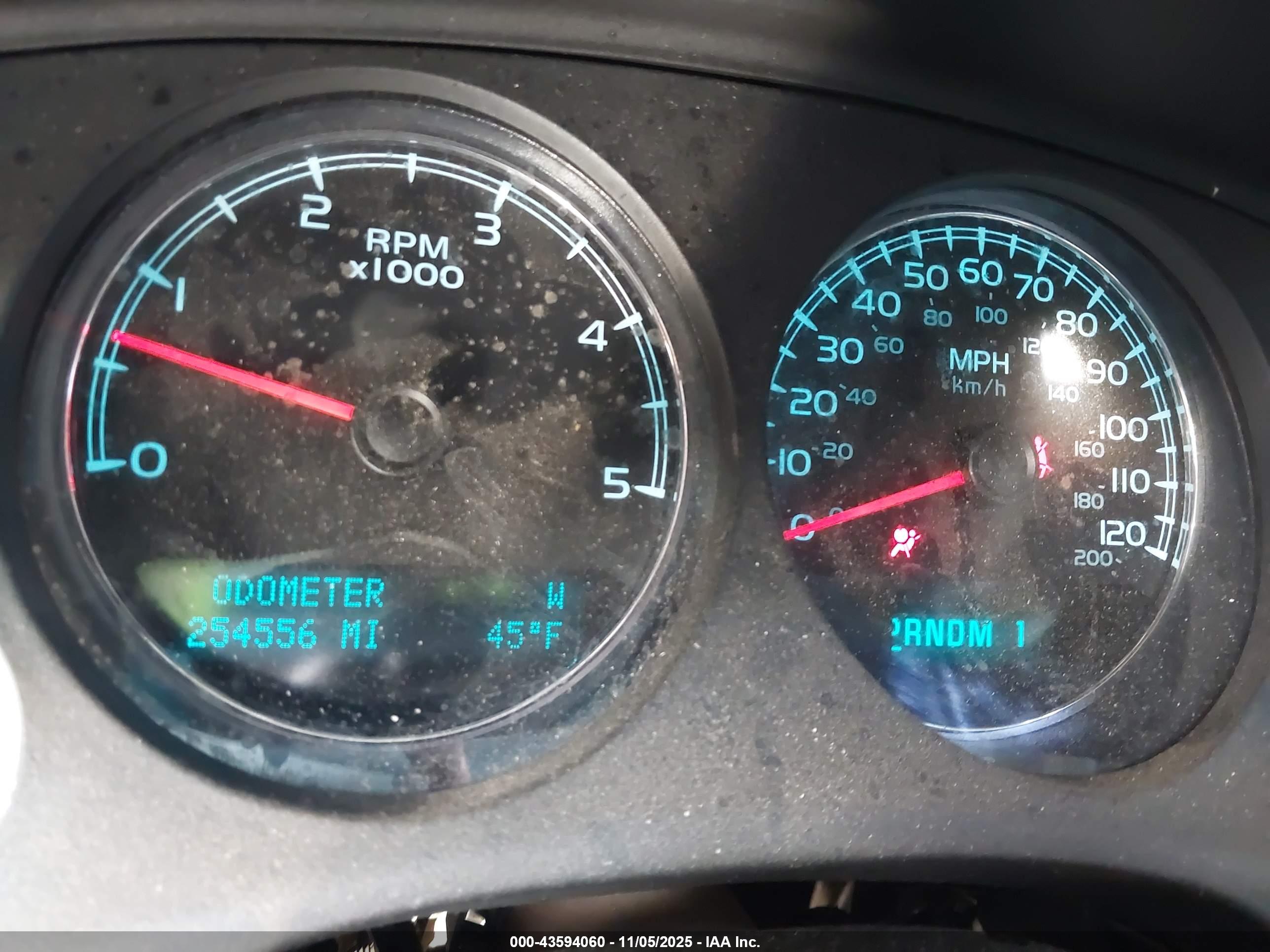 CHEVROLET SILVERADO image 7