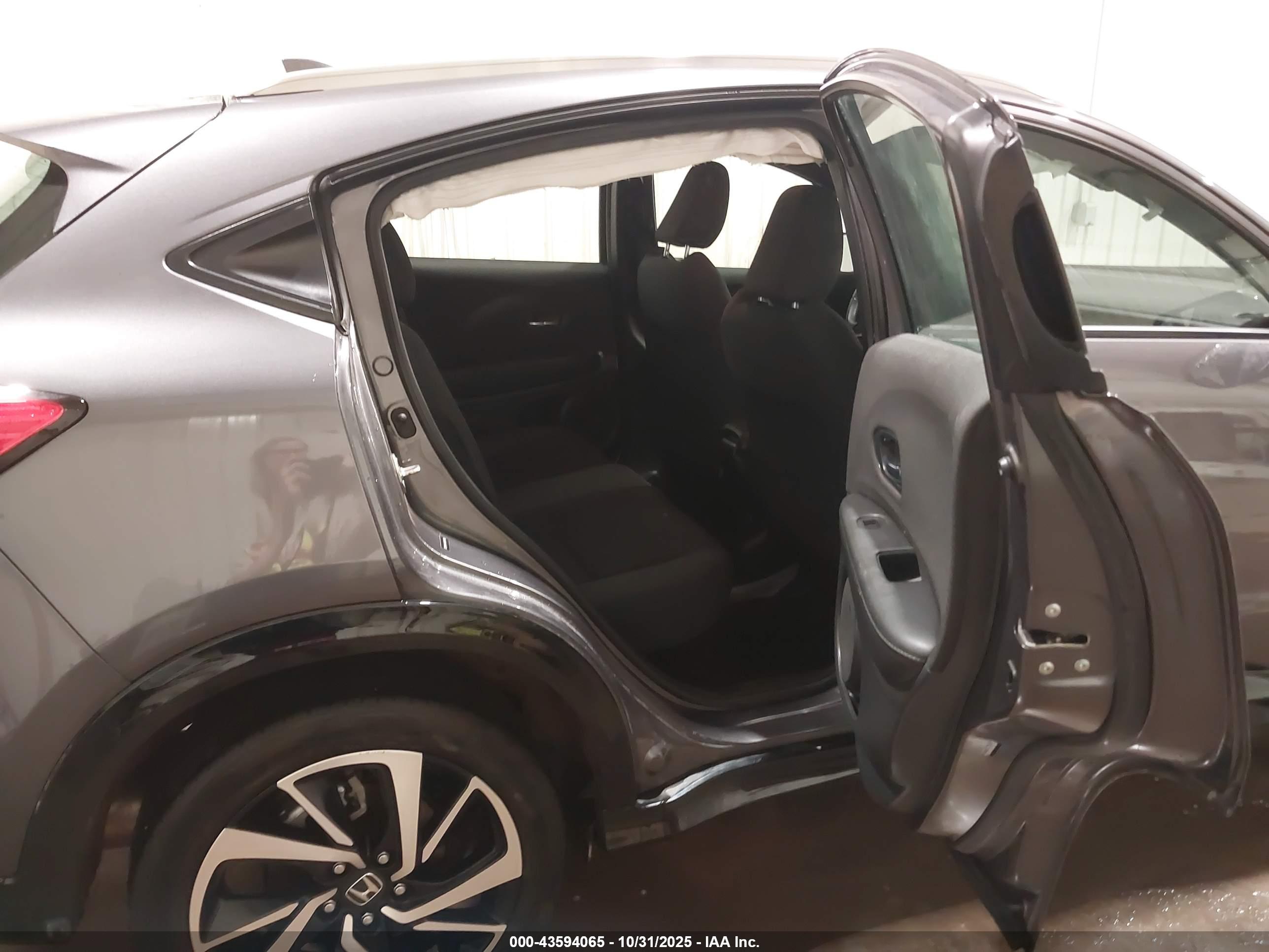HONDA HR-V image 8