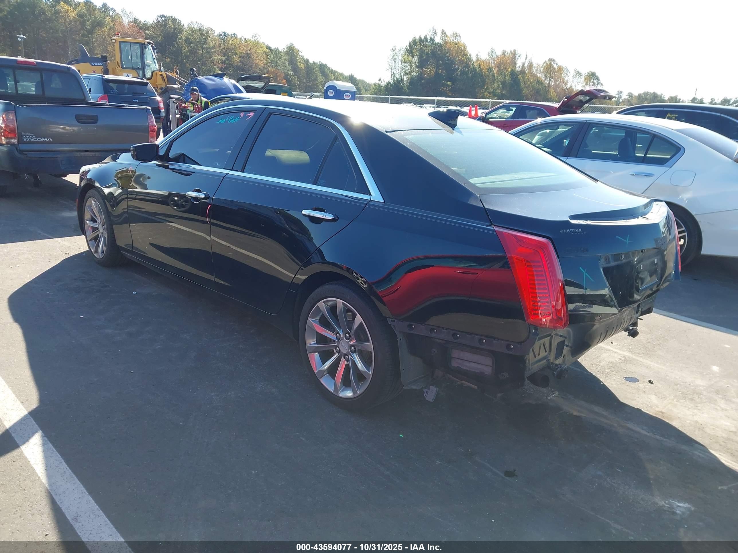 CADILLAC CTS image 3