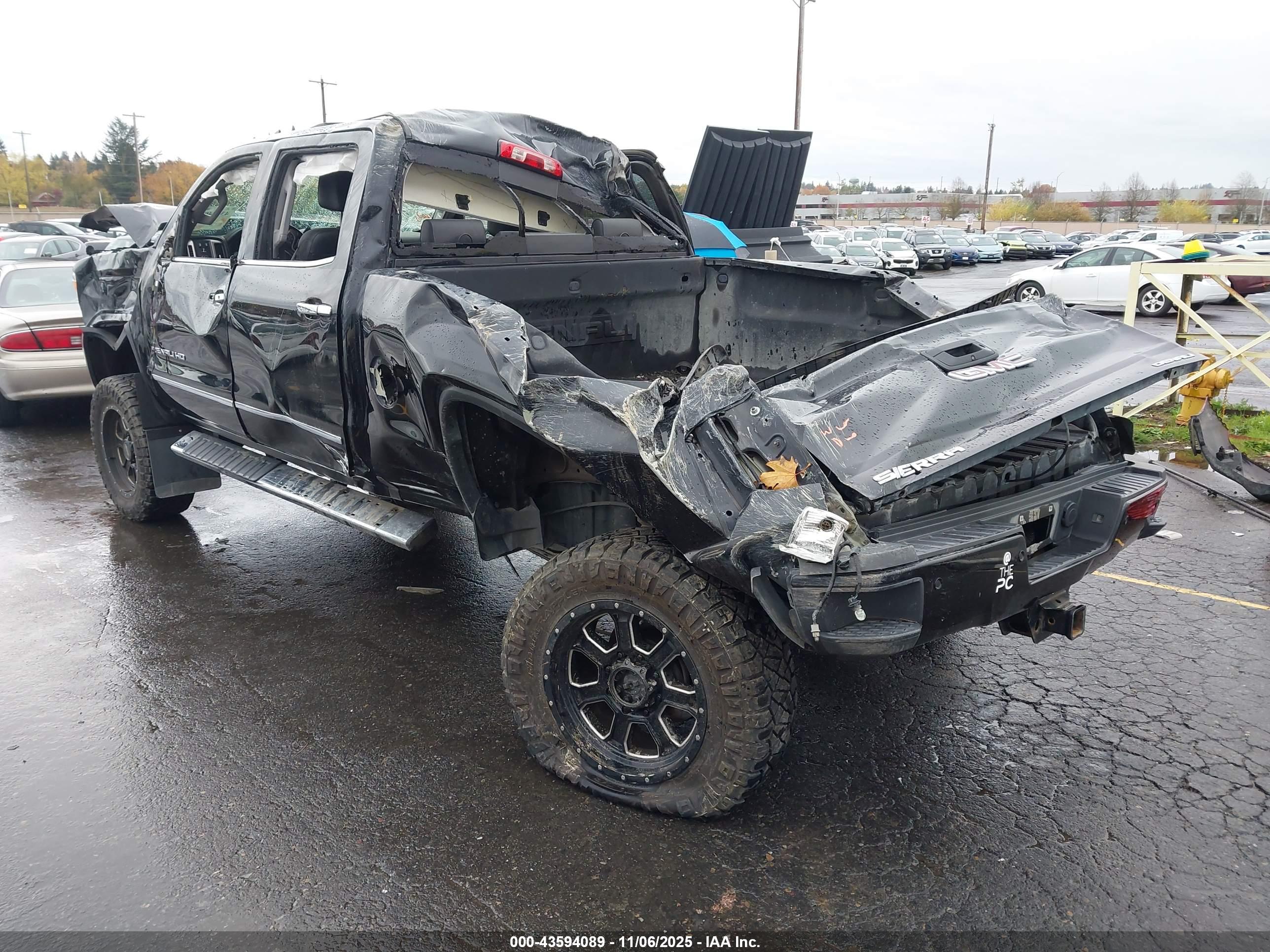 GMC SIERRA image 3