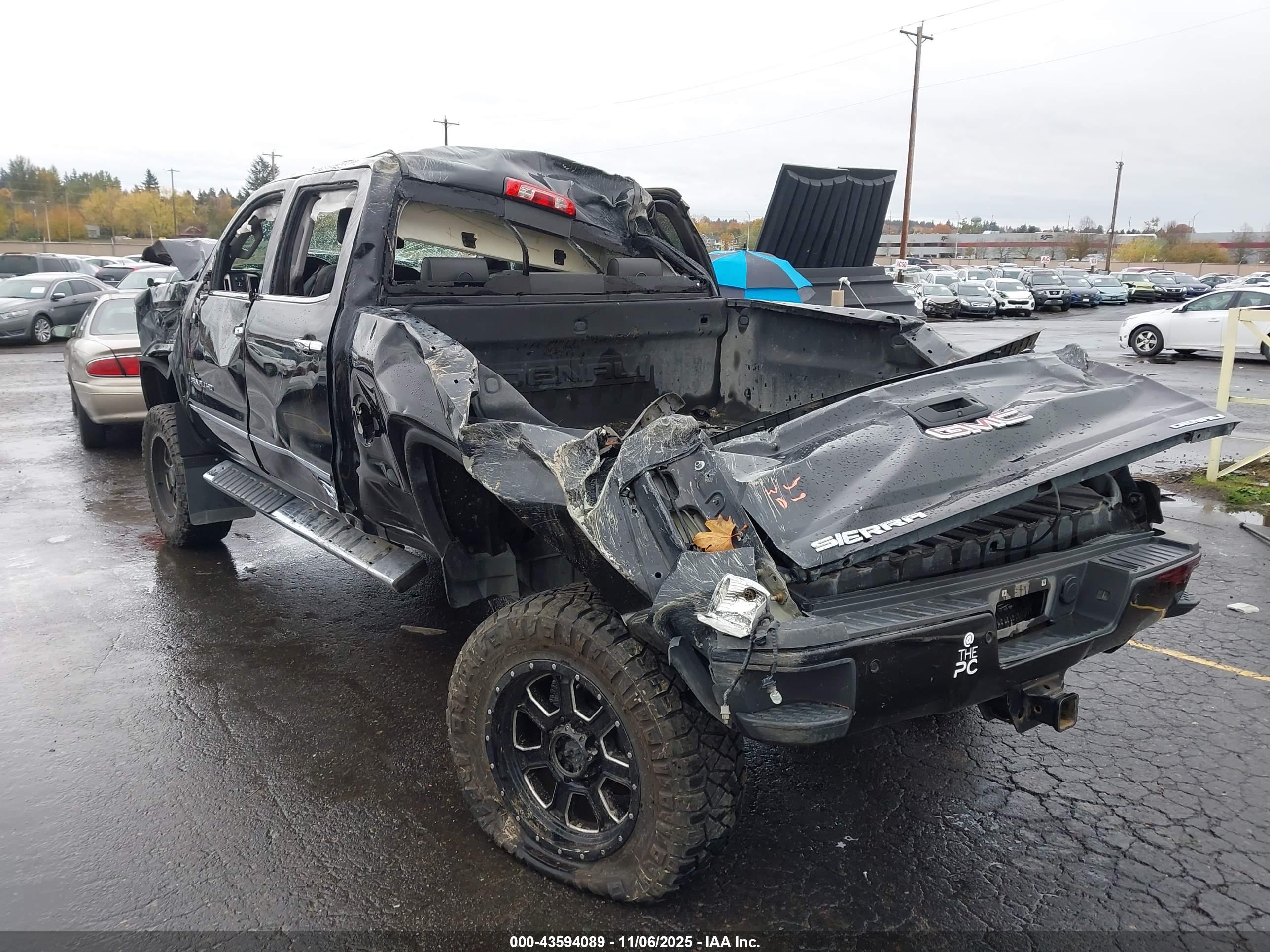 GMC SIERRA image 6