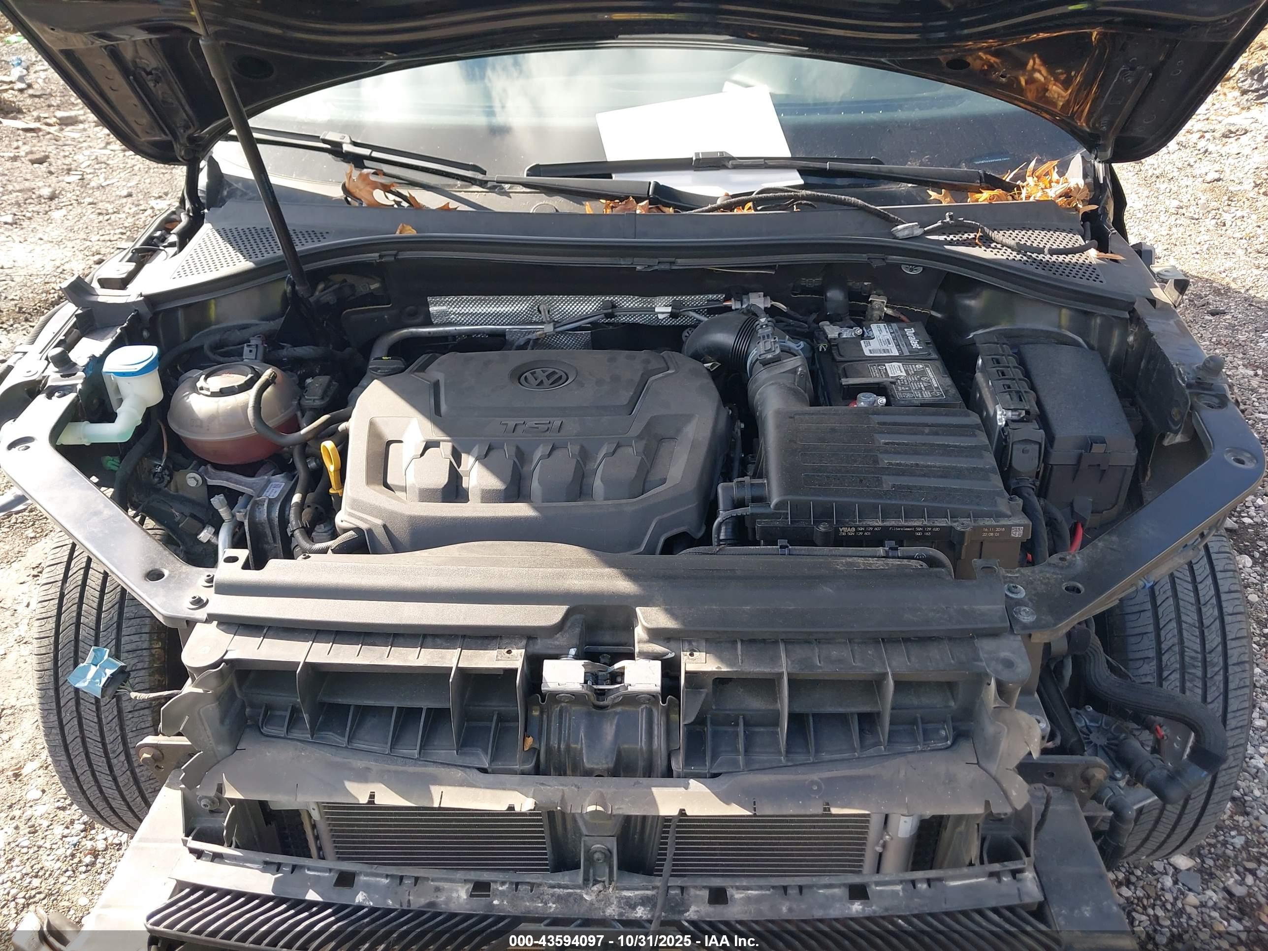 VOLKSWAGEN TIGUAN image 10