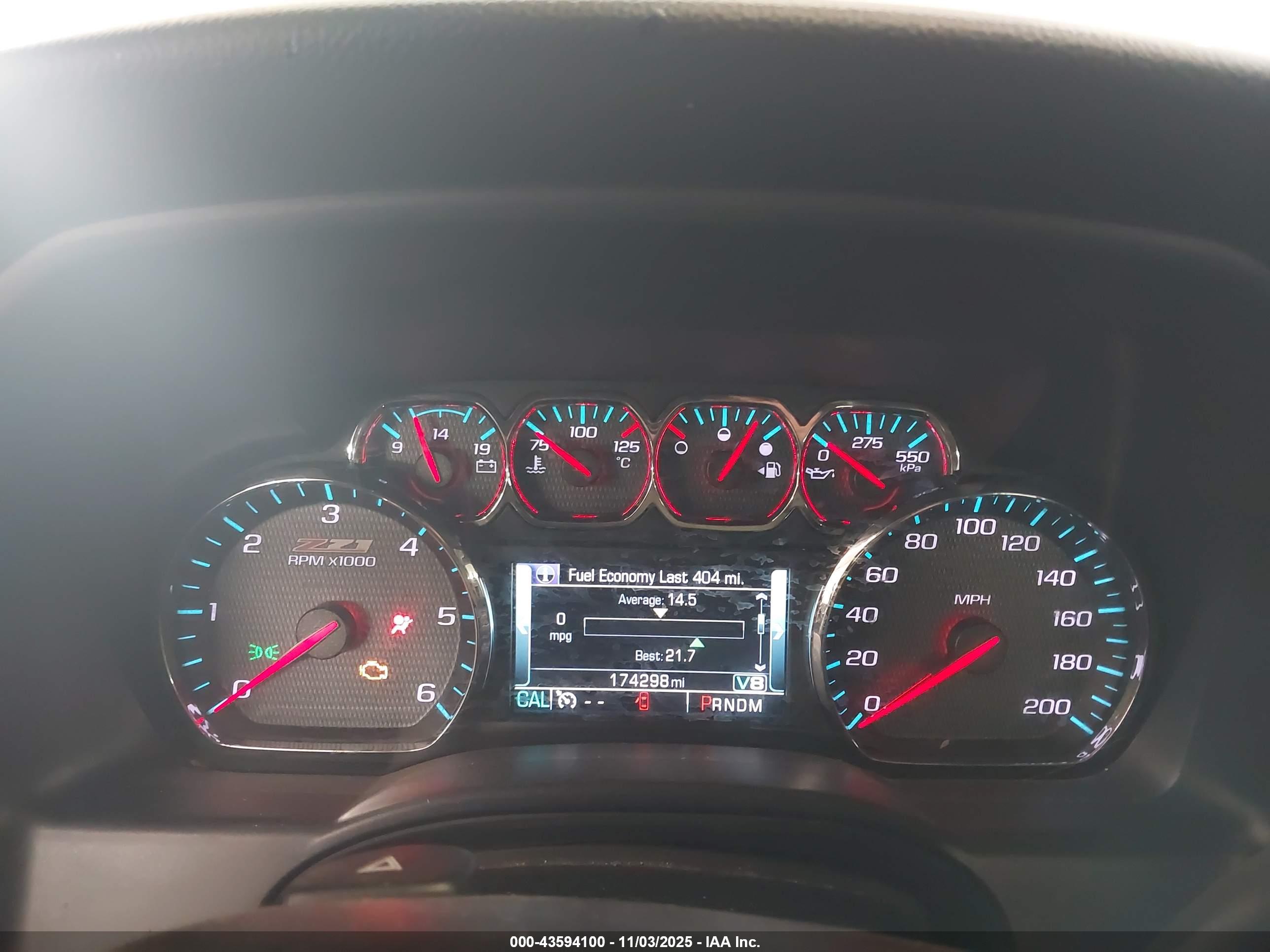 CHEVROLET SILVERADO image 7