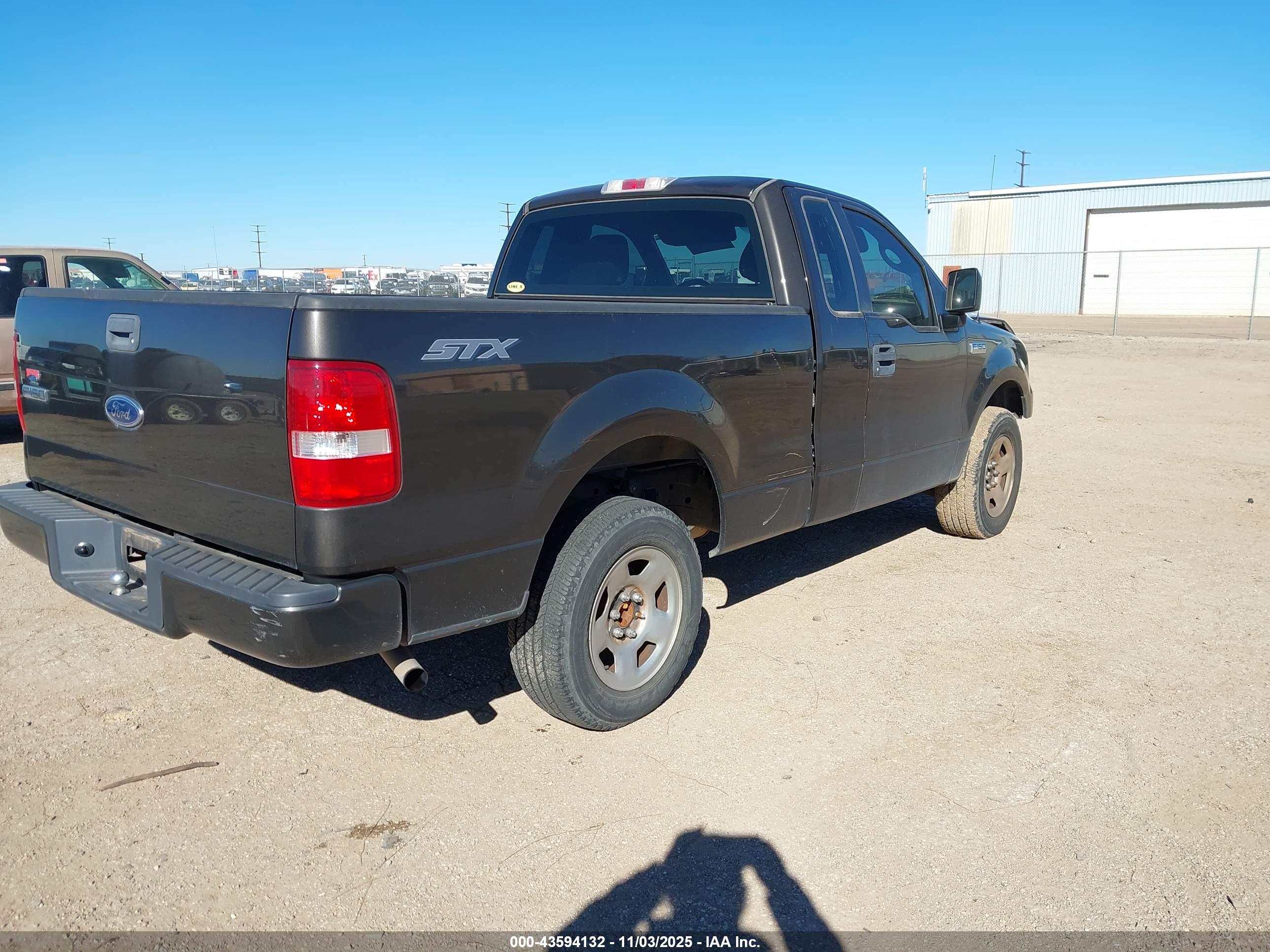 FORD F-150 image 4