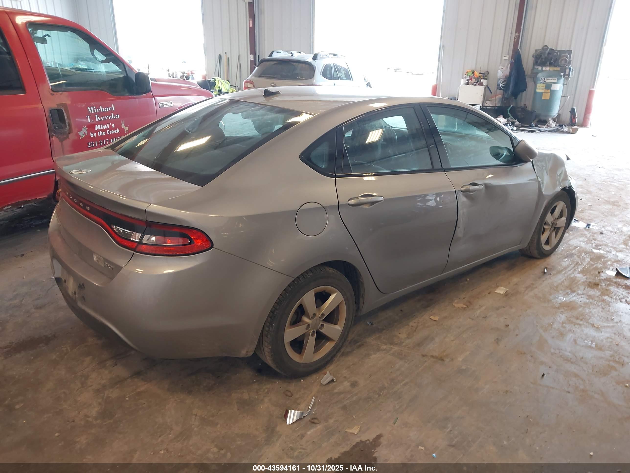 DODGE DART image 4