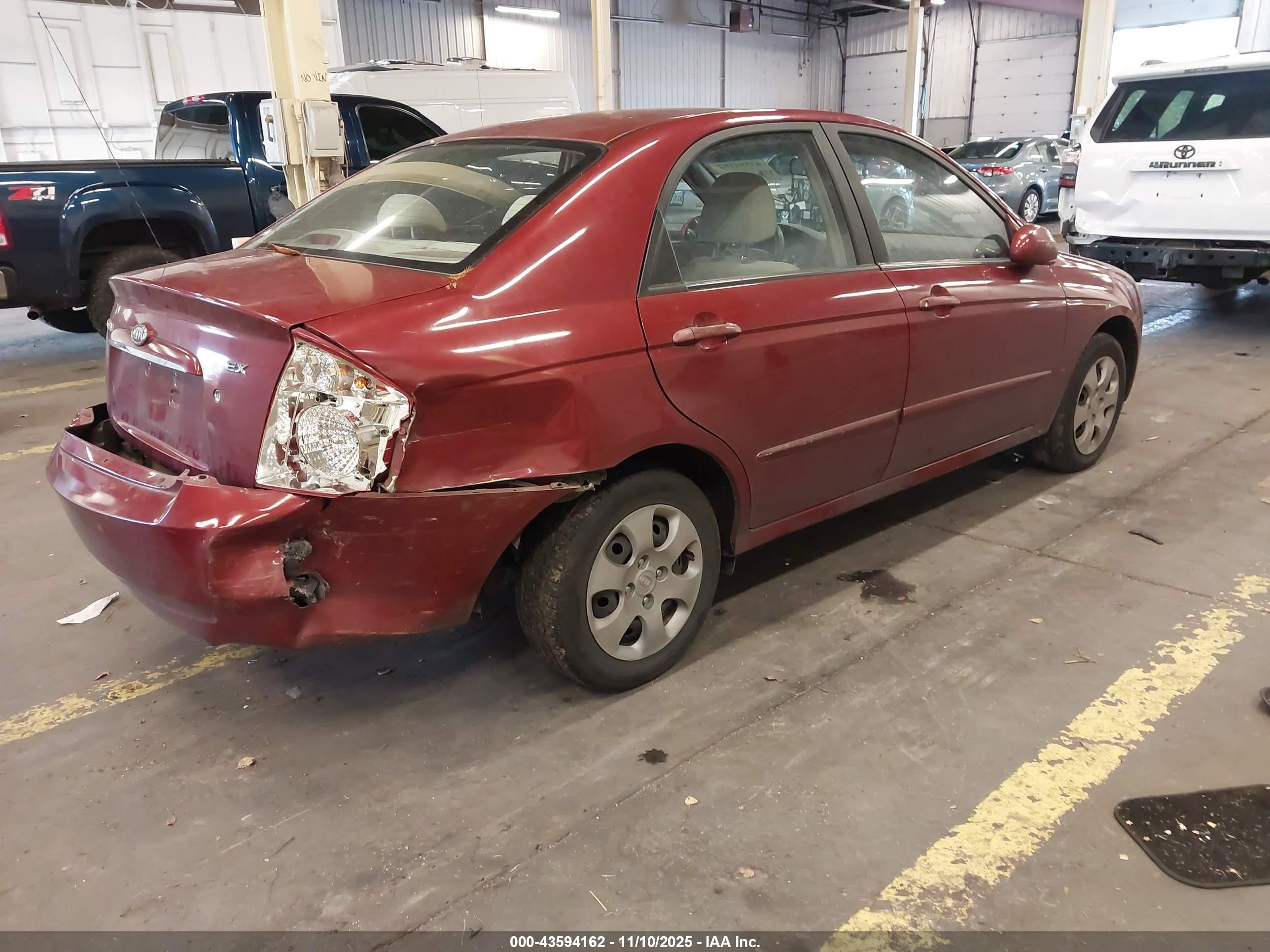 KIA SPECTRA image 4