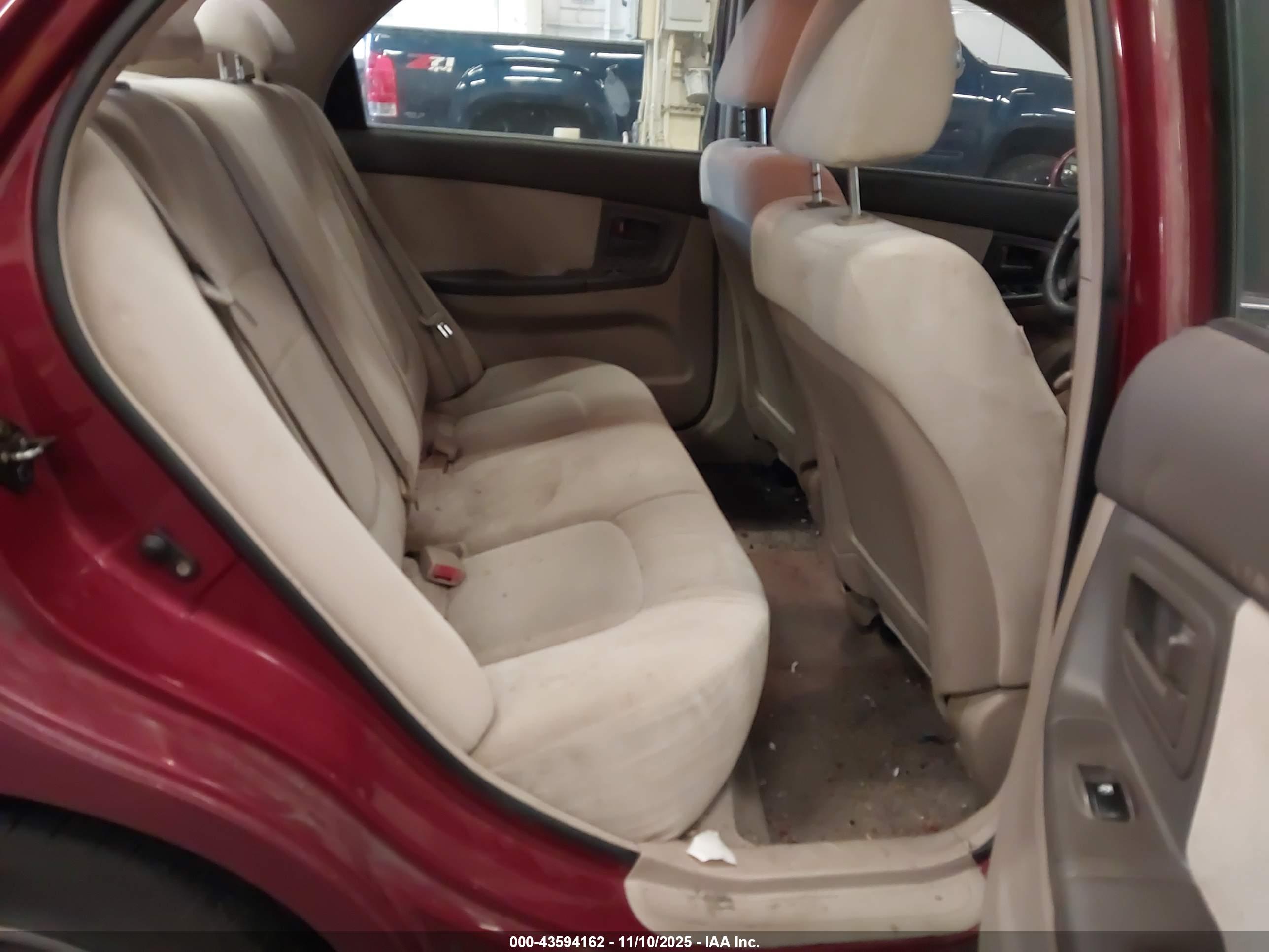 KIA SPECTRA image 8