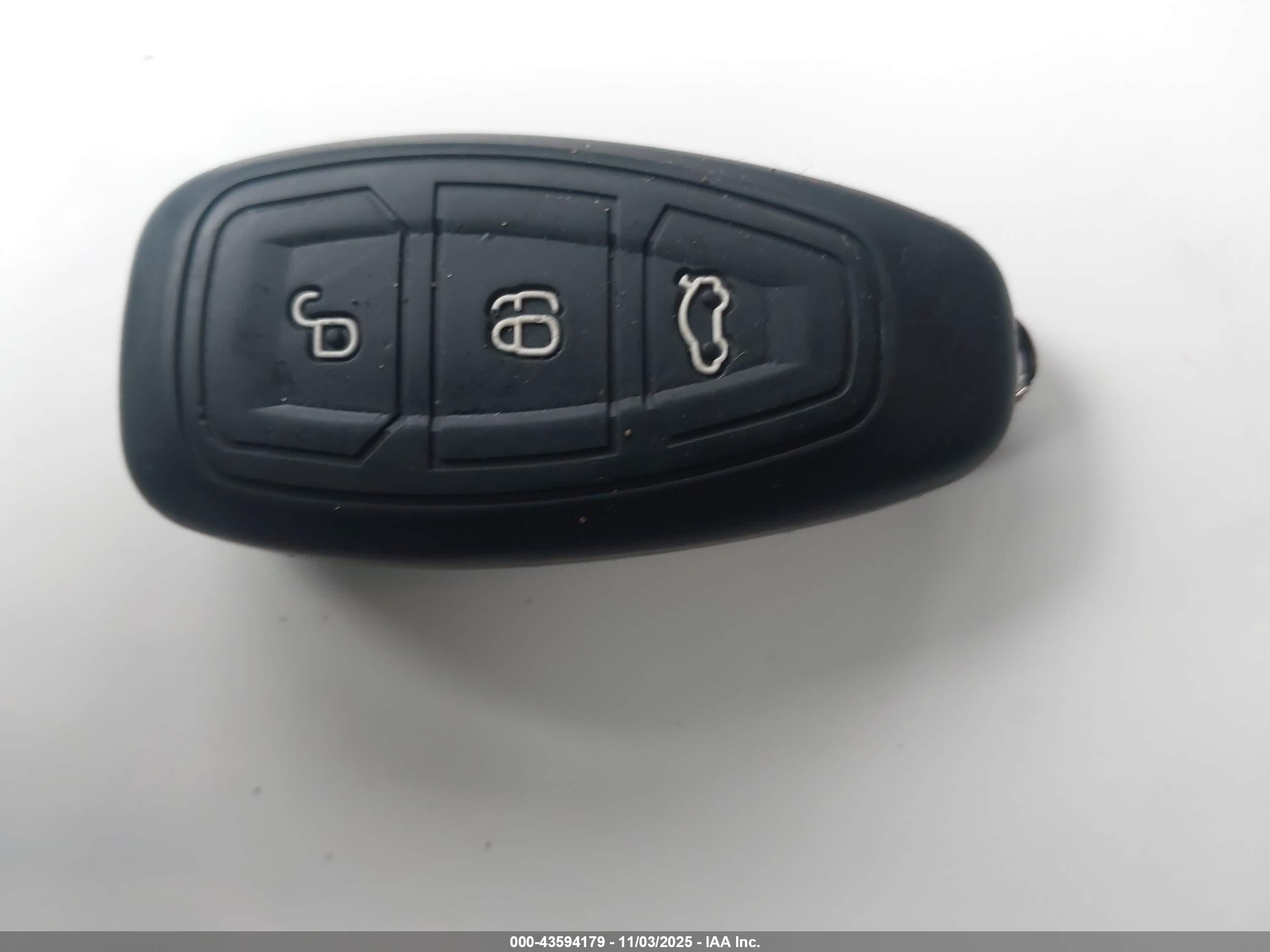 FORD FOCUS image 11