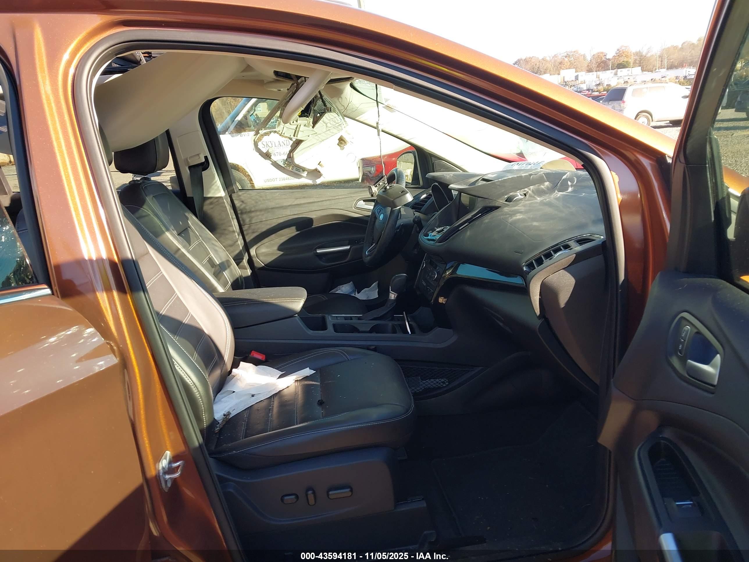 FORD ESCAPE image 5