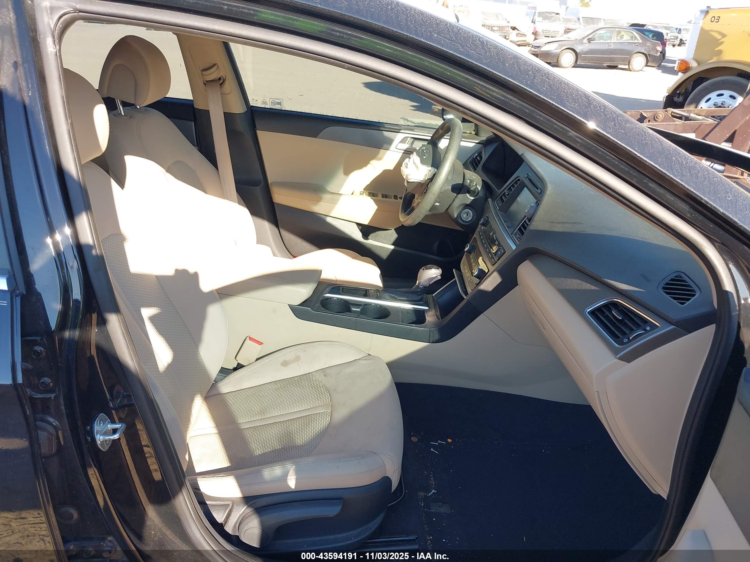HYUNDAI SONATA image 5